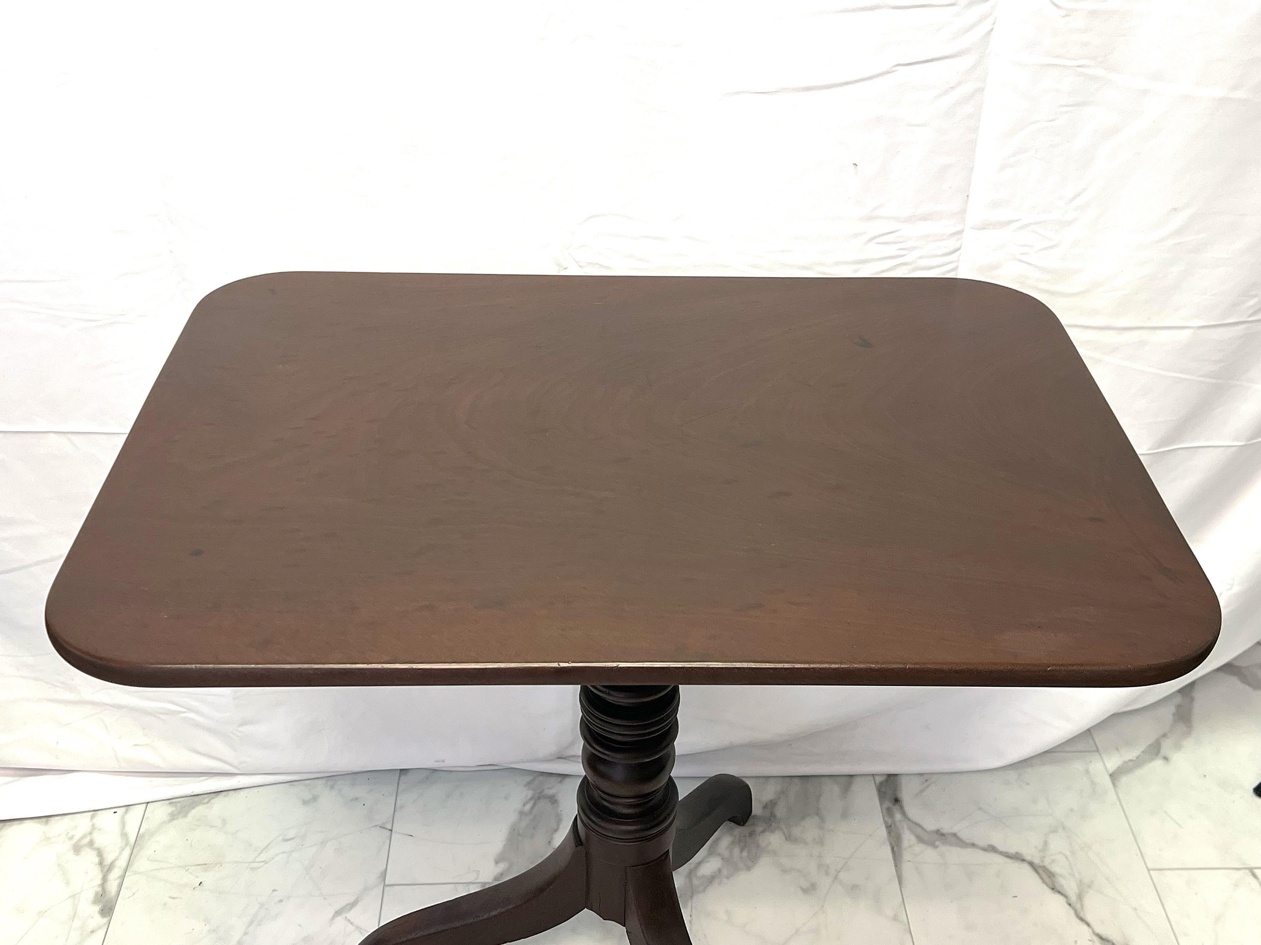 Georgian Early 19th Century Tilt Top Occasional Table For Sale