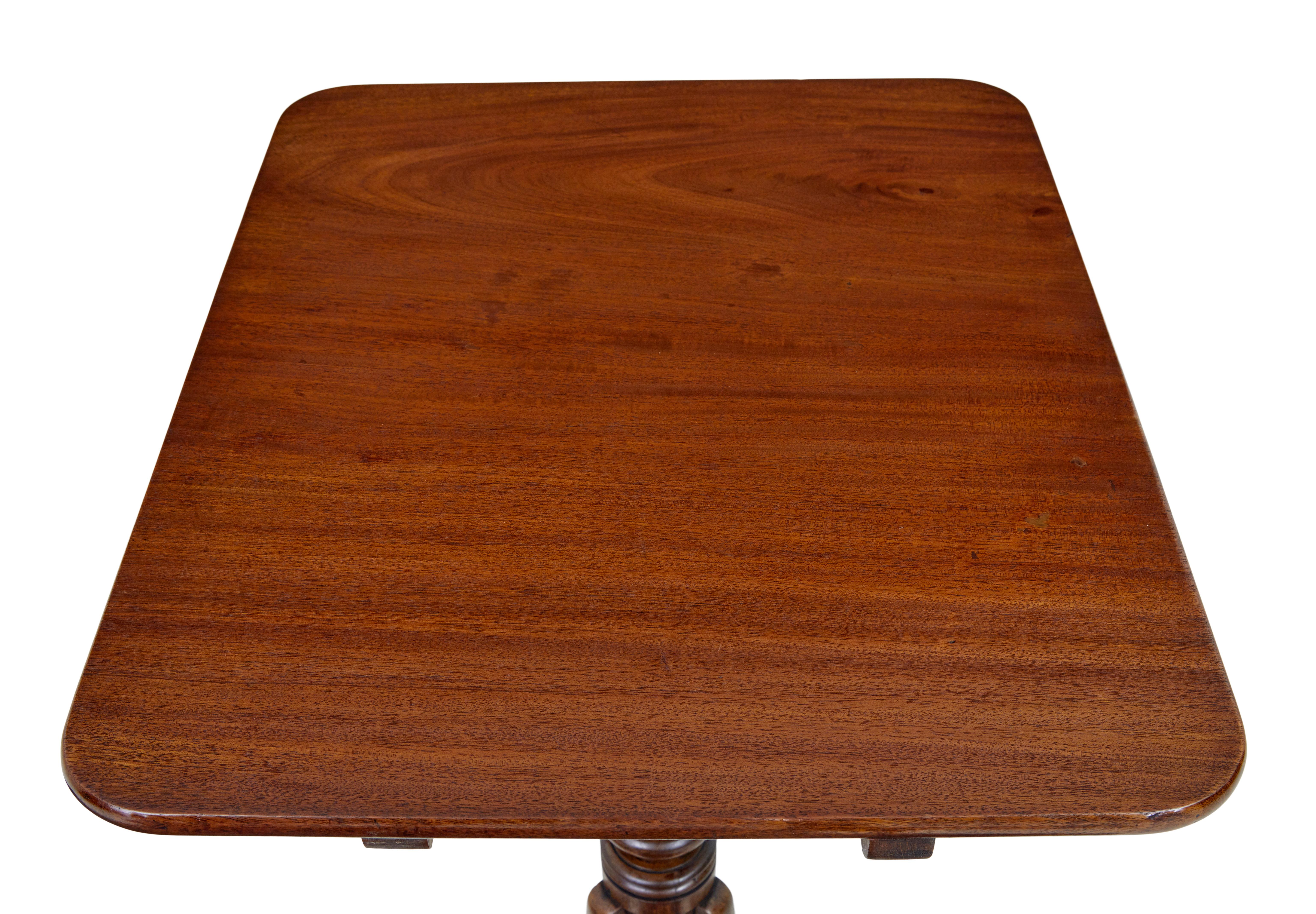 Early 19th Century tilt top occasional table In Good Condition For Sale In Debenham, Suffolk