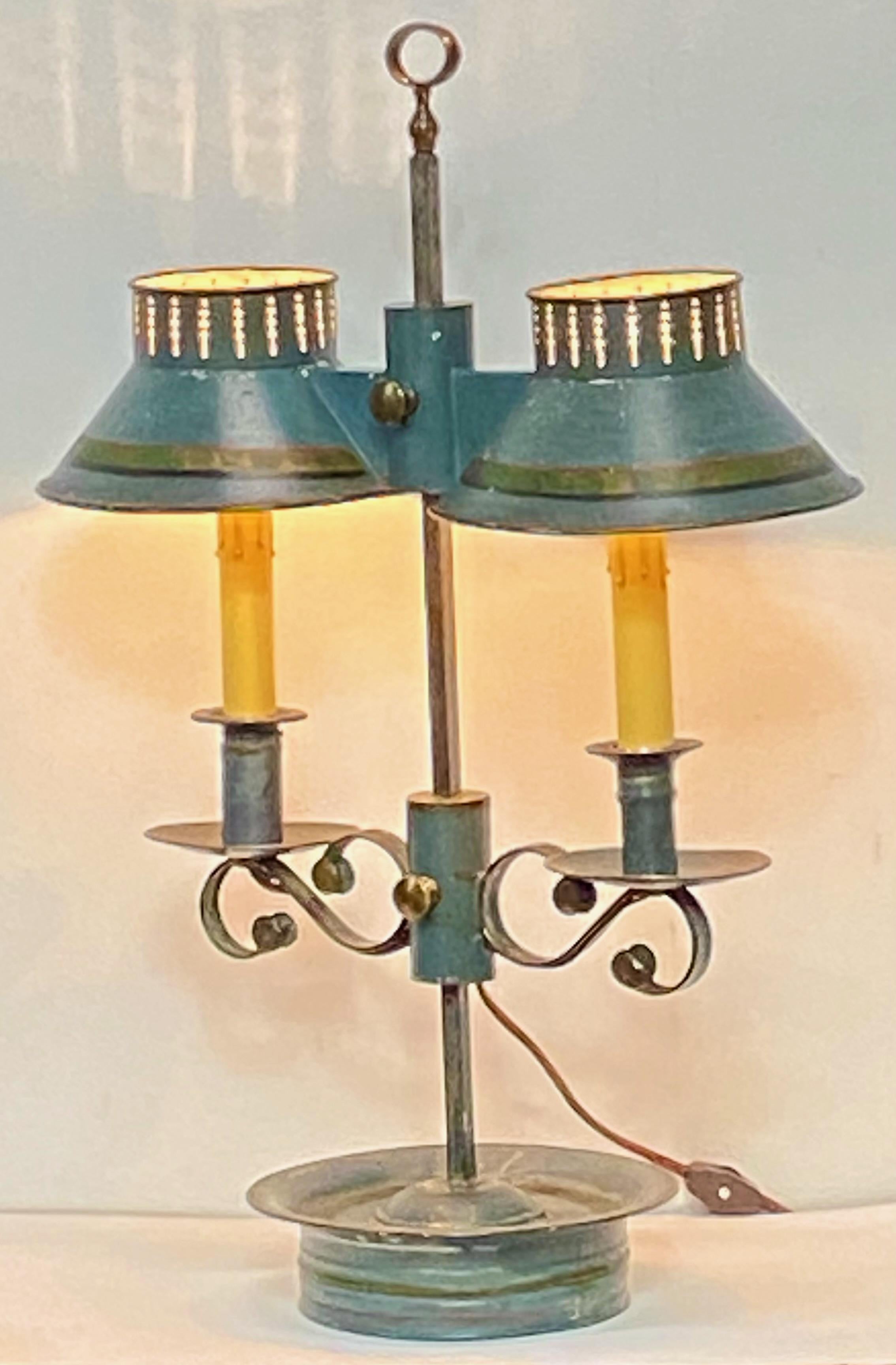 Early 19th Century Tole Painted Double Student Lamp For Sale 3