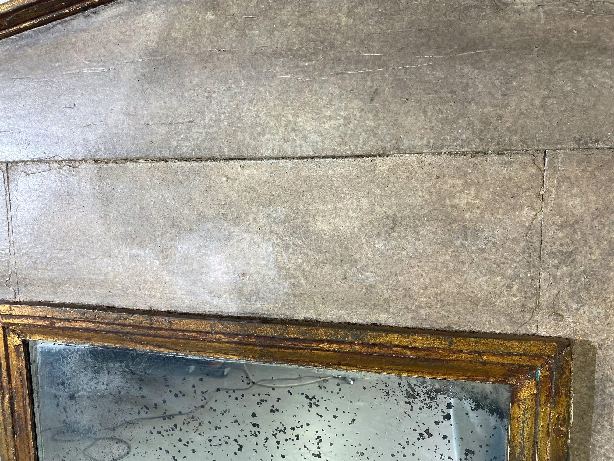Early 19th Century Trumeau Mirror In Distressed Condition For Sale In Pomona, CA