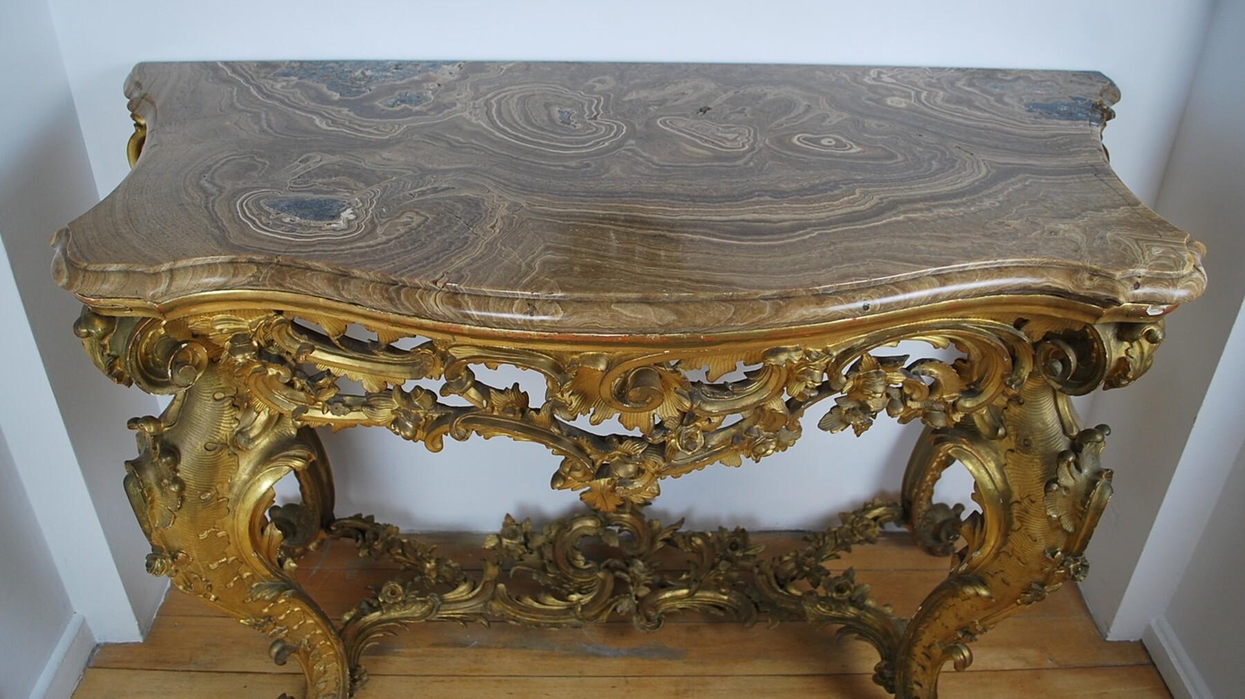 Hand-Carved Early 19th century Tuscan console  For Sale