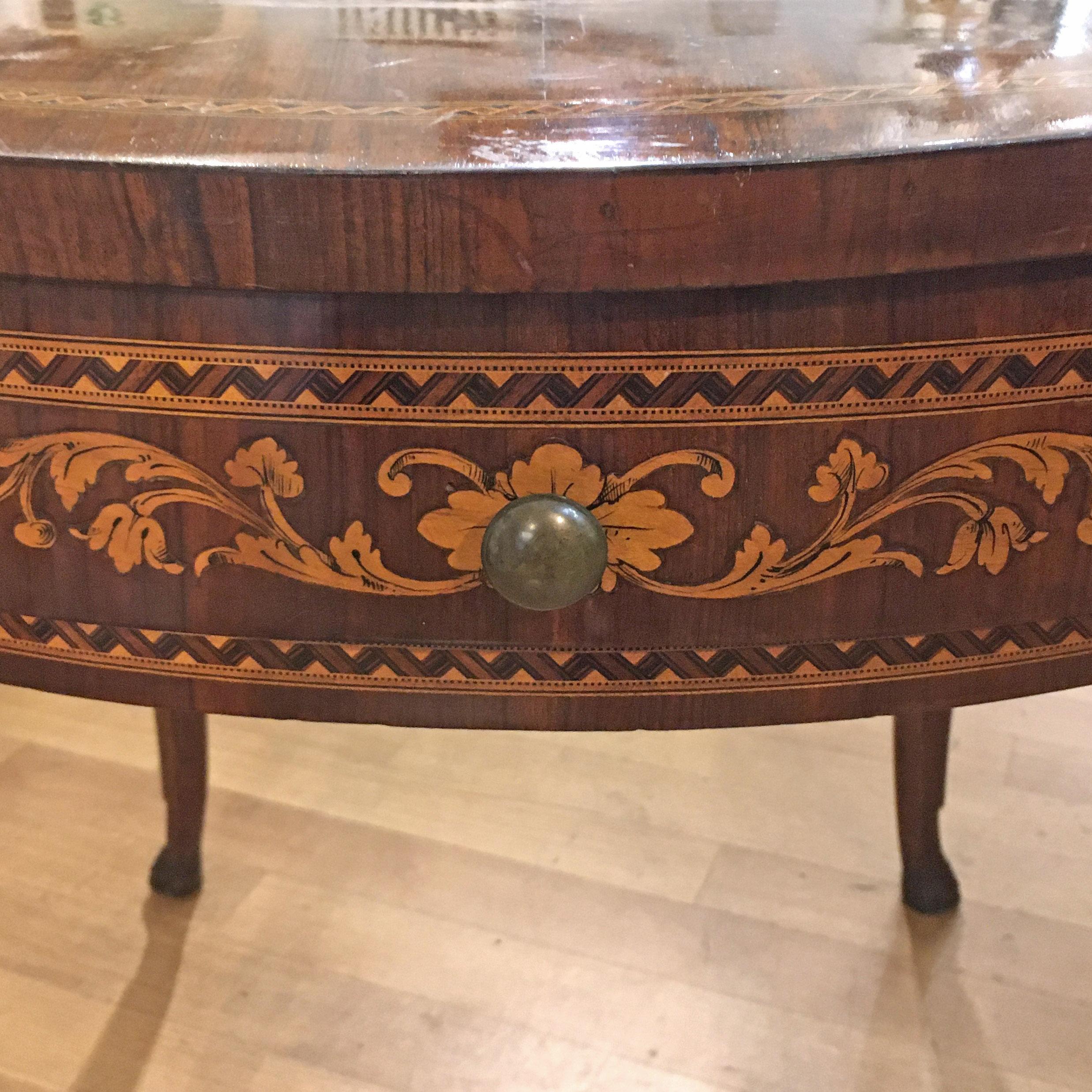 Nutwood EARLY 19th CENTURY TUSCAN DIRECTORIO TABLE IN WALNUT AND FRUIT WOOD For Sale