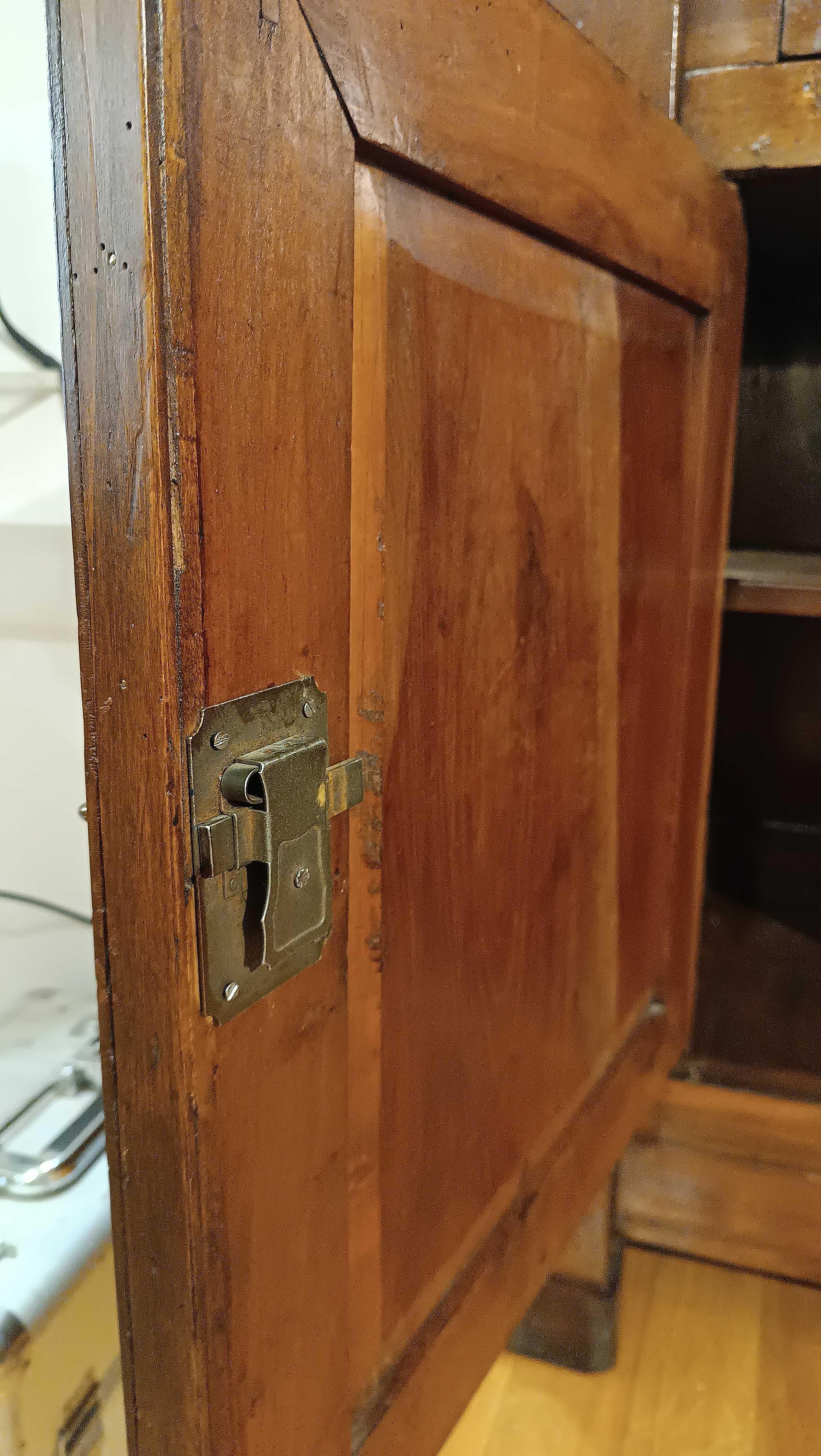 EARLY 19th CENTURY TUSCAN EMPIRE SIDEBOARD For Sale 5