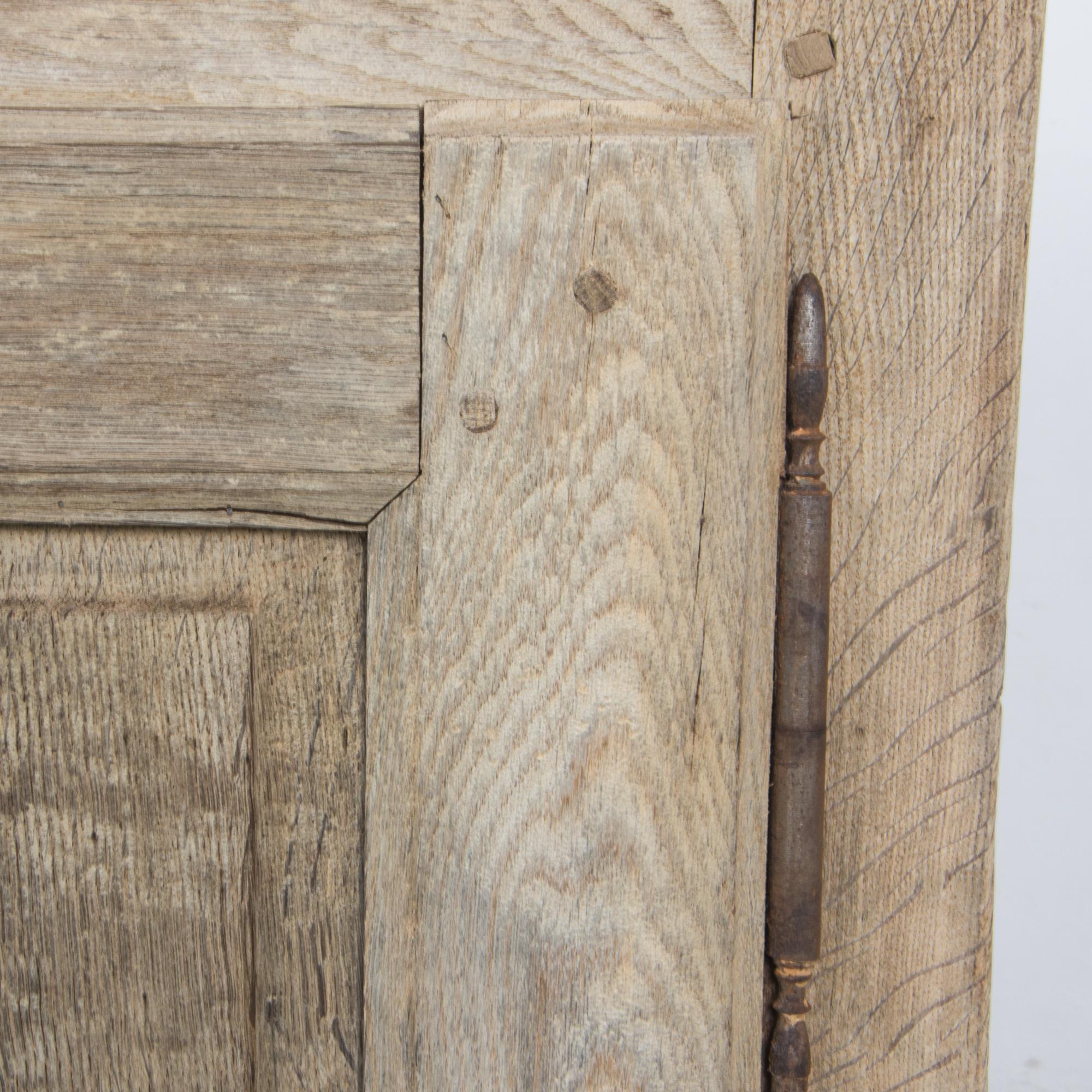 Early 19th Century Two-Door Oak Chest 7