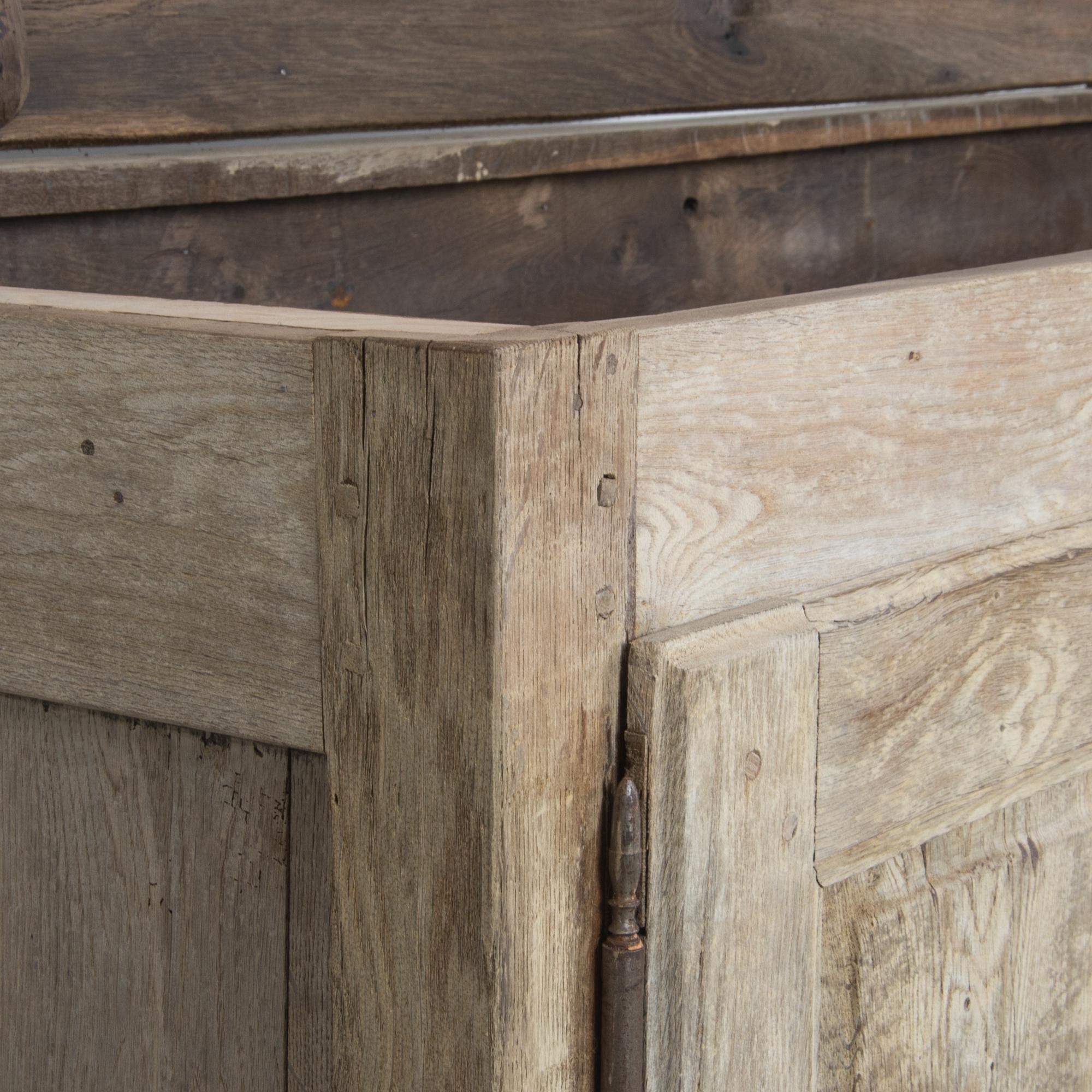 Early 19th Century Two-Door Oak Chest 9