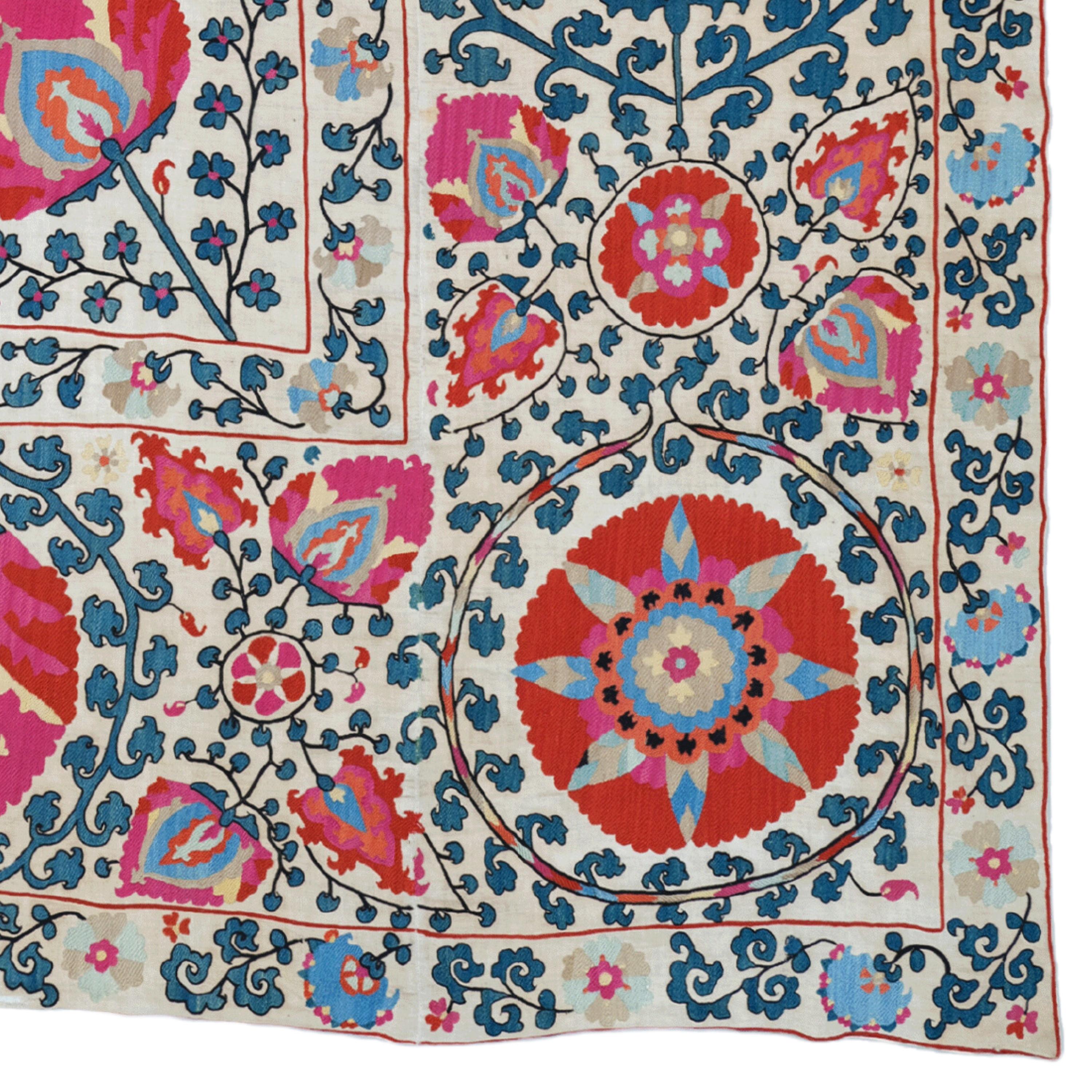 Early 19th Century Uzbekistan Shahrisyabz Suzani, Silk on Cotton Ground For Sale 2