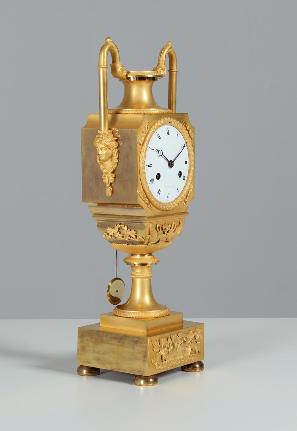 Frühes 19. Jahrhundert Vase Pendule, Pendeluhr, Tardy à Lyon, Empire um 1820 im Angebot 4