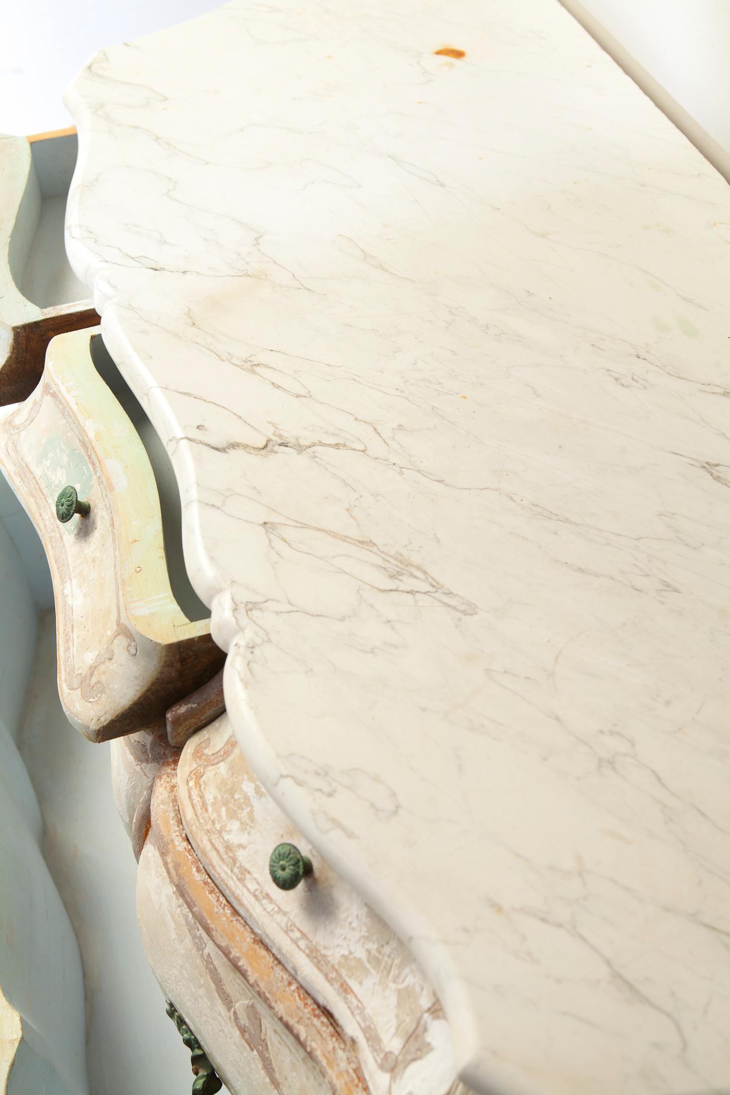 Carrara Marble Early 19th Century Venetian Bombe Chest with Marble Top