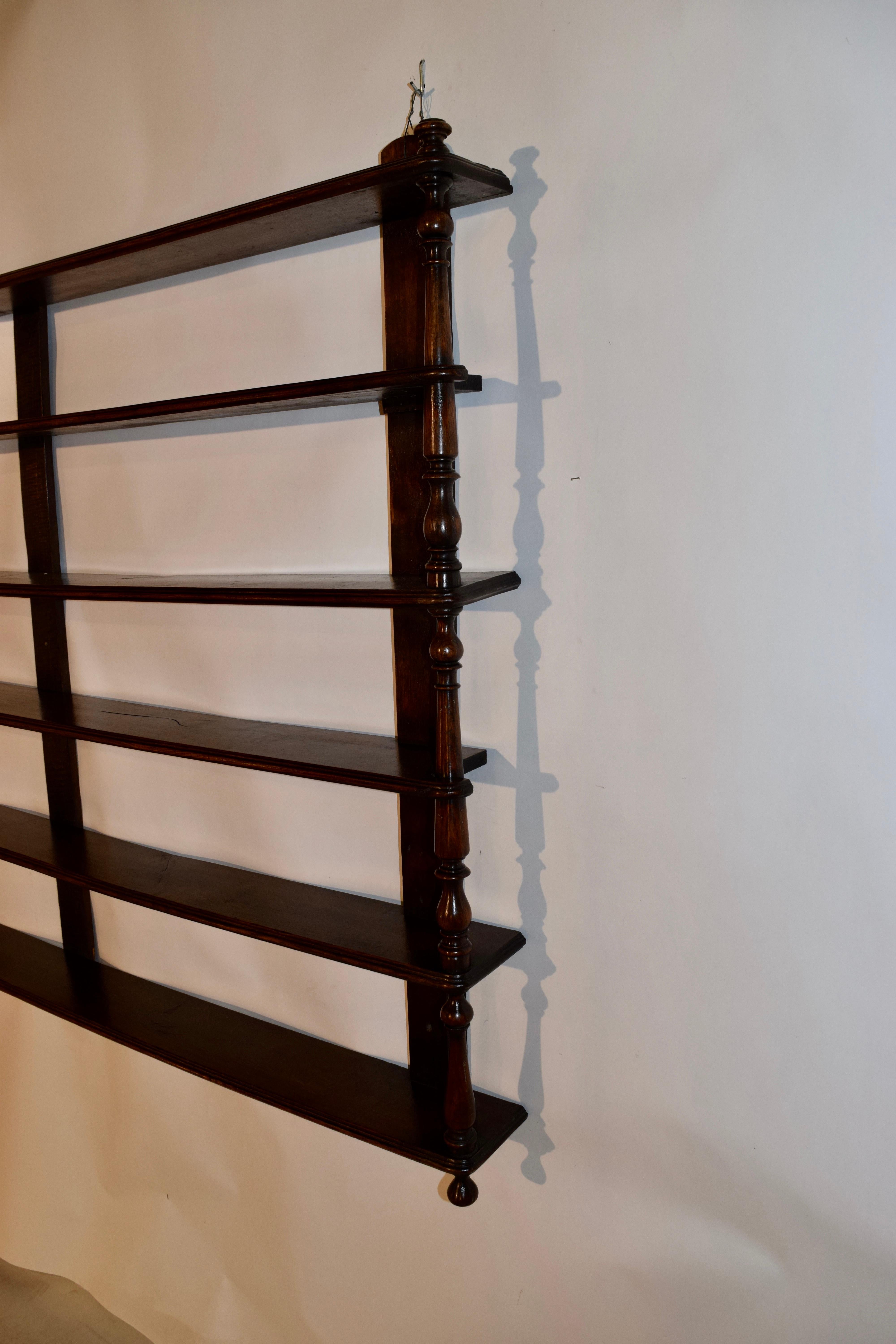 Early 19th Century Wall Shelf In Good Condition For Sale In High Point, NC