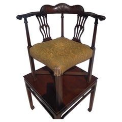 Antique Early 19th century Walnut Chippendale Corner Chair