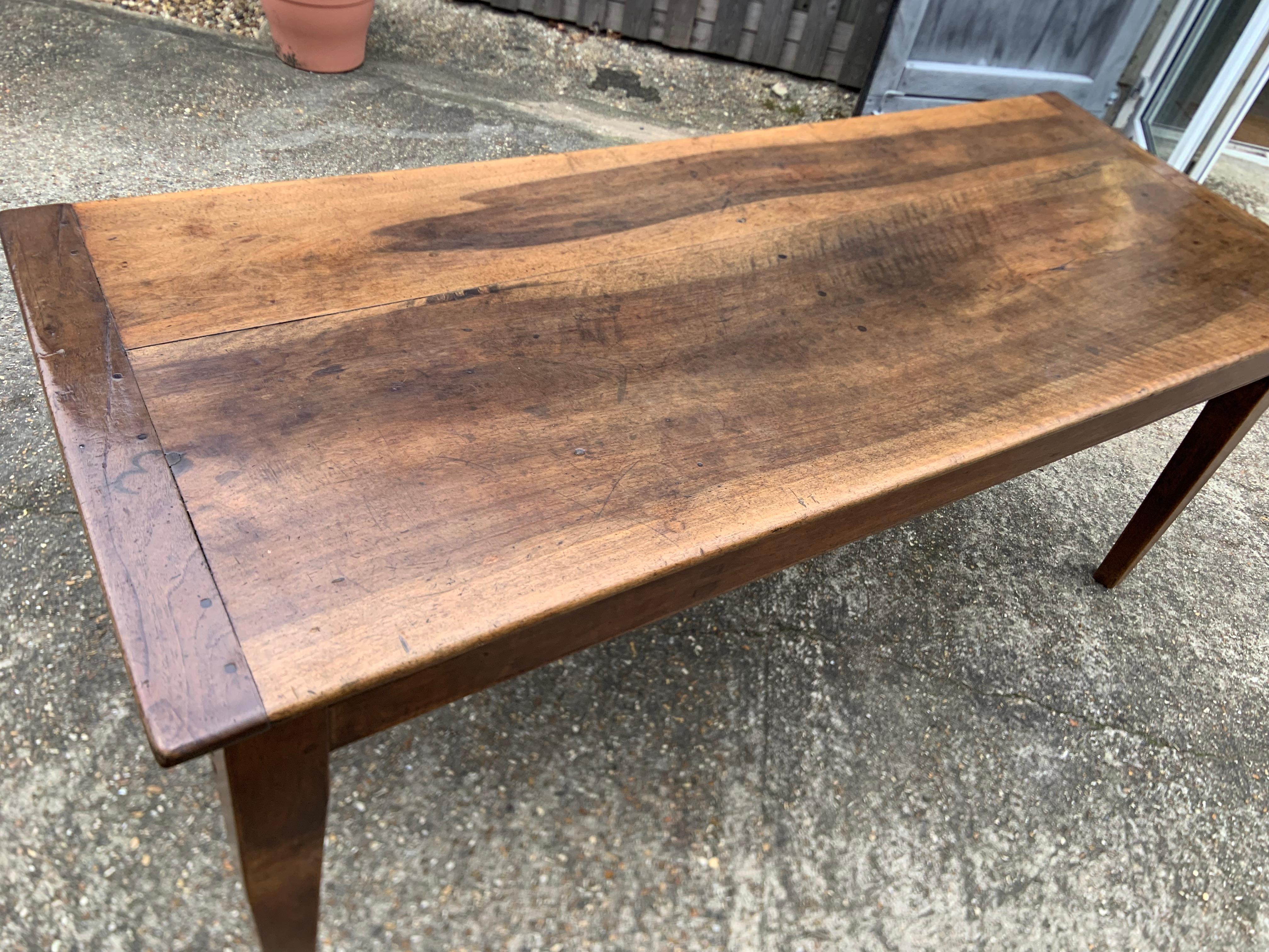 Hand-Crafted Early 19th Century Walnut Farmhouse Table