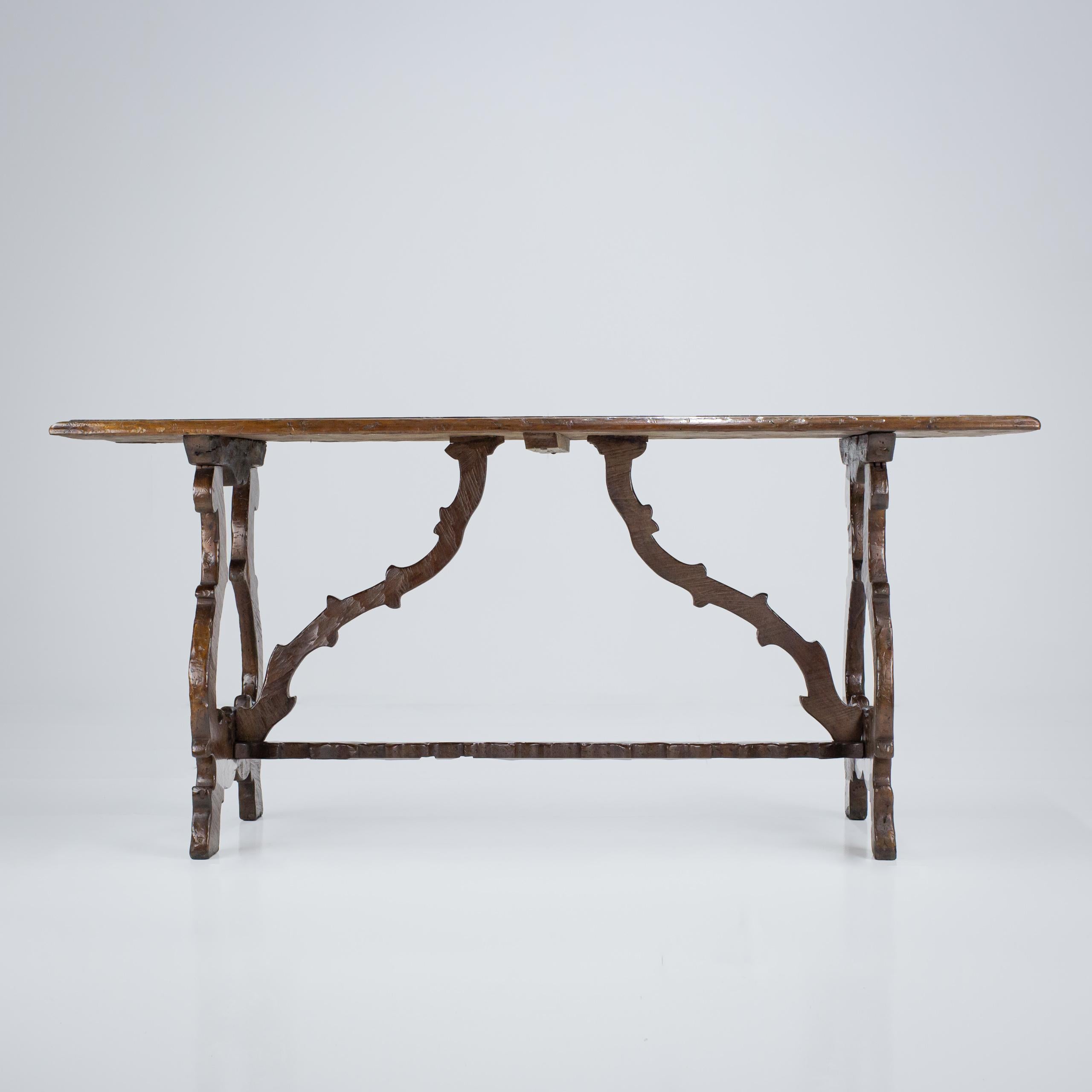 Early 19th Century Walnut Italian Trestle Table In Fair Condition For Sale In Pease pottage, West Sussex