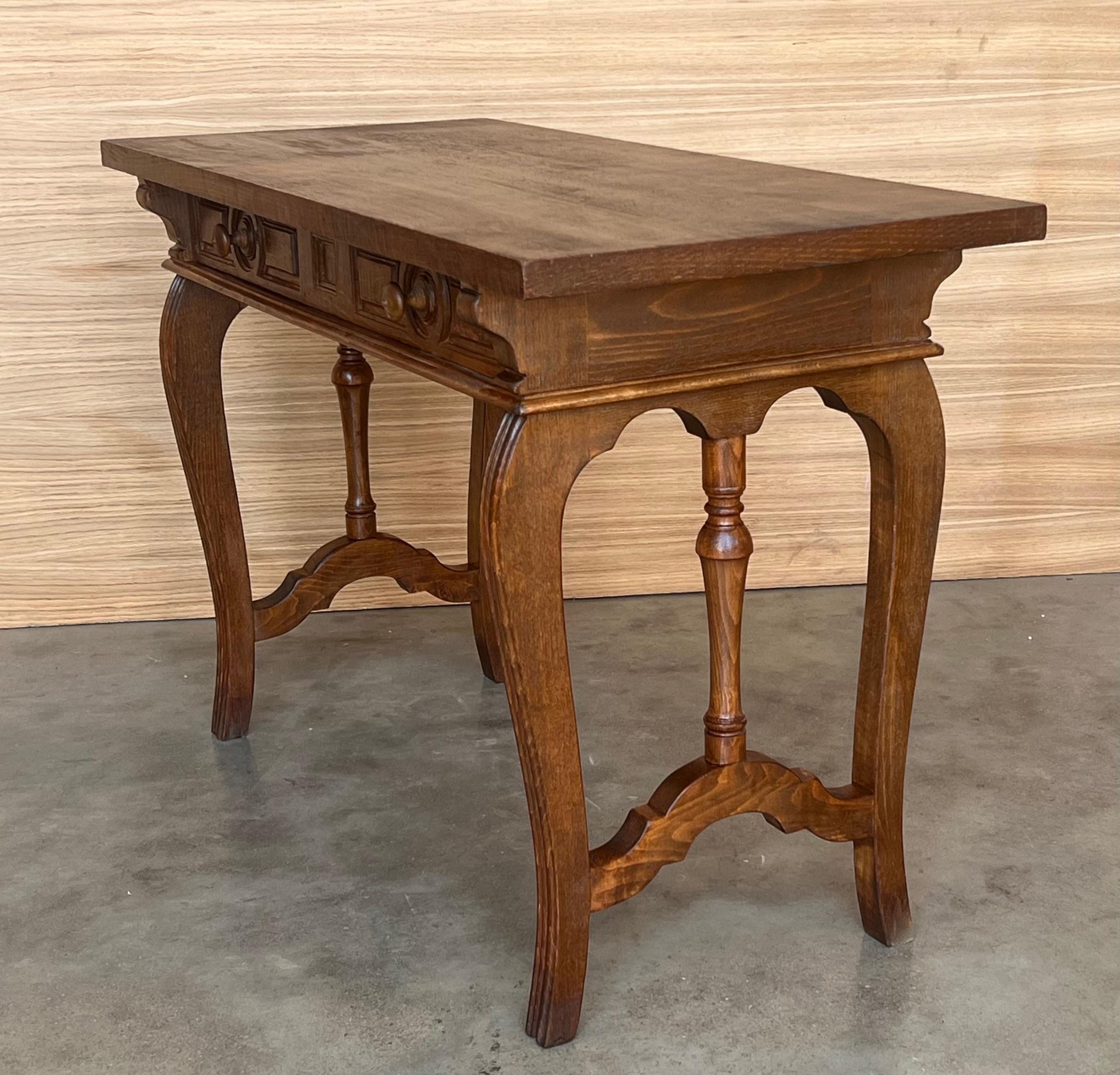 Early 19th Century Walnut Wood Catalan Spanish Console, Desk or Vanity Table 5