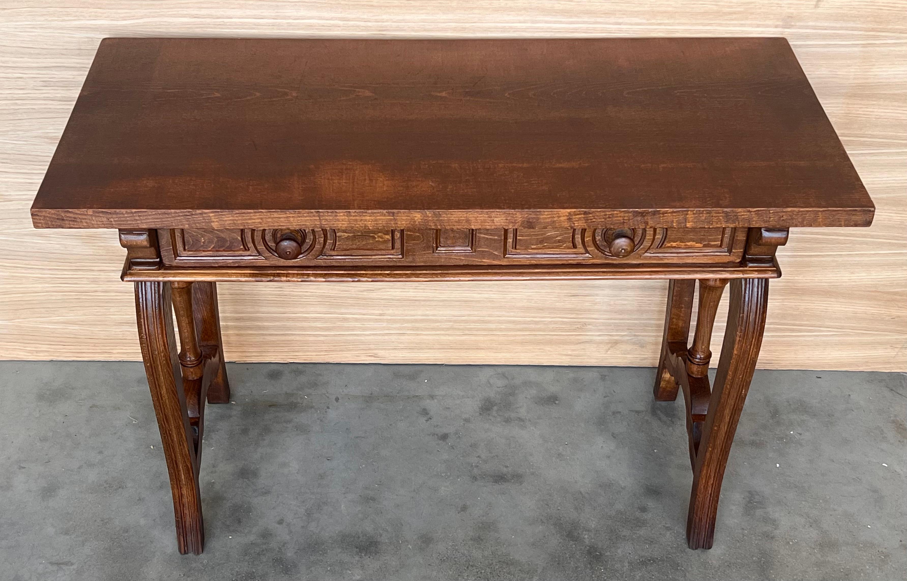 Early 19th Century Walnut Wood Catalan Spanish Console, Desk or Vanity Table 1
