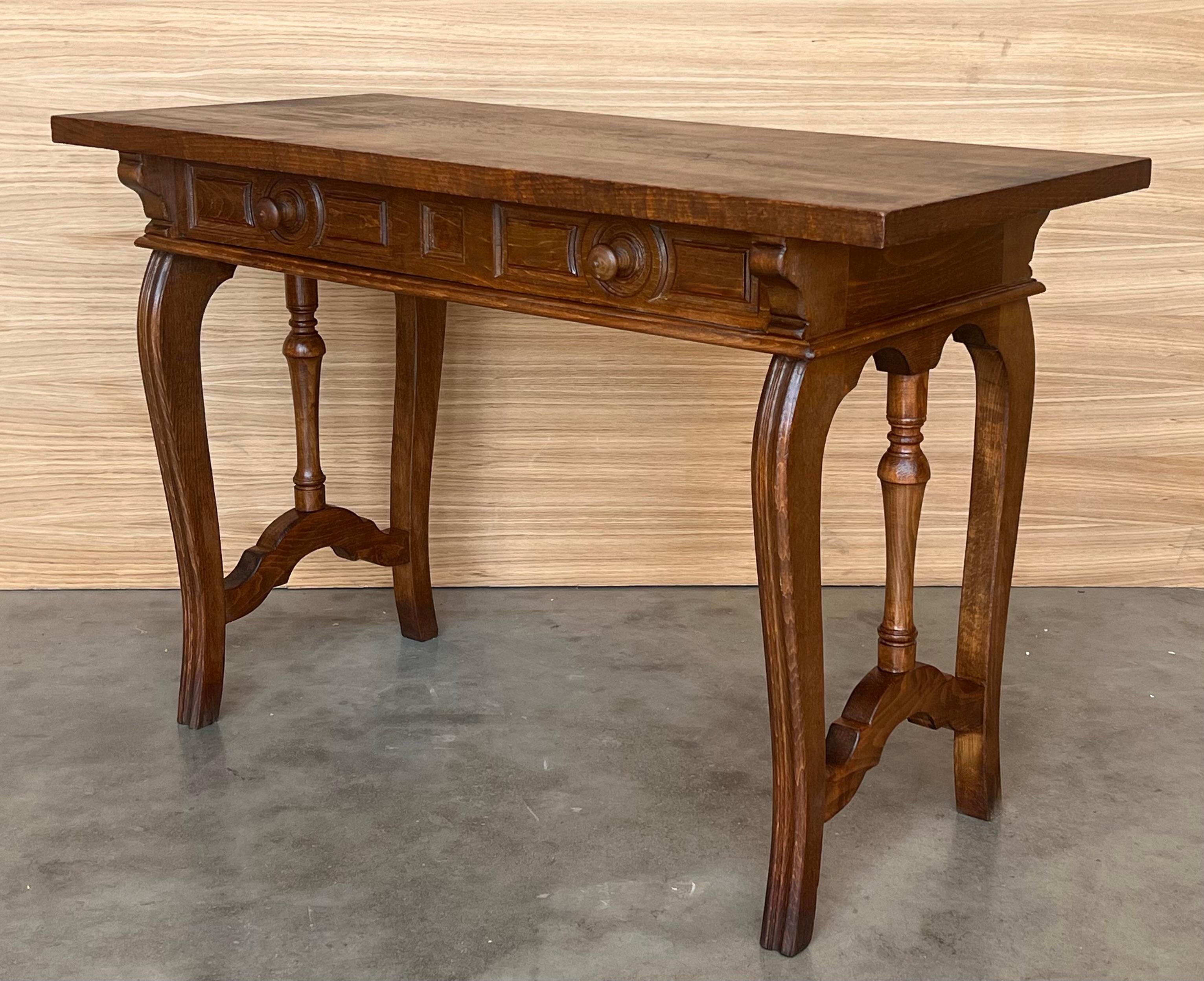 Early 19th Century Walnut Wood Catalan Spanish Console, Desk or Vanity Table 4