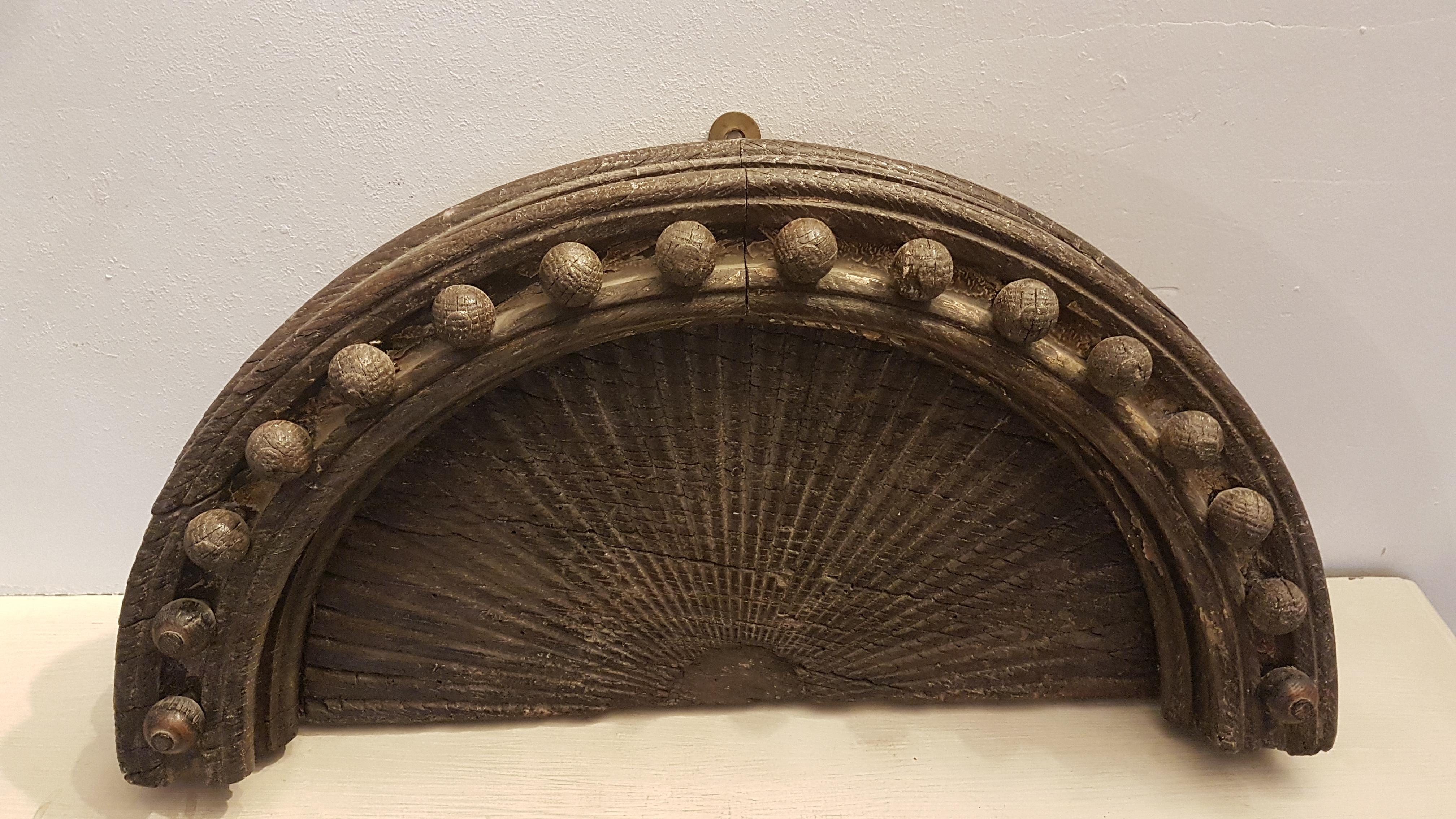 Early 19th Century Weathered Architectural Carved Oak Sunburst Form For Sale 8