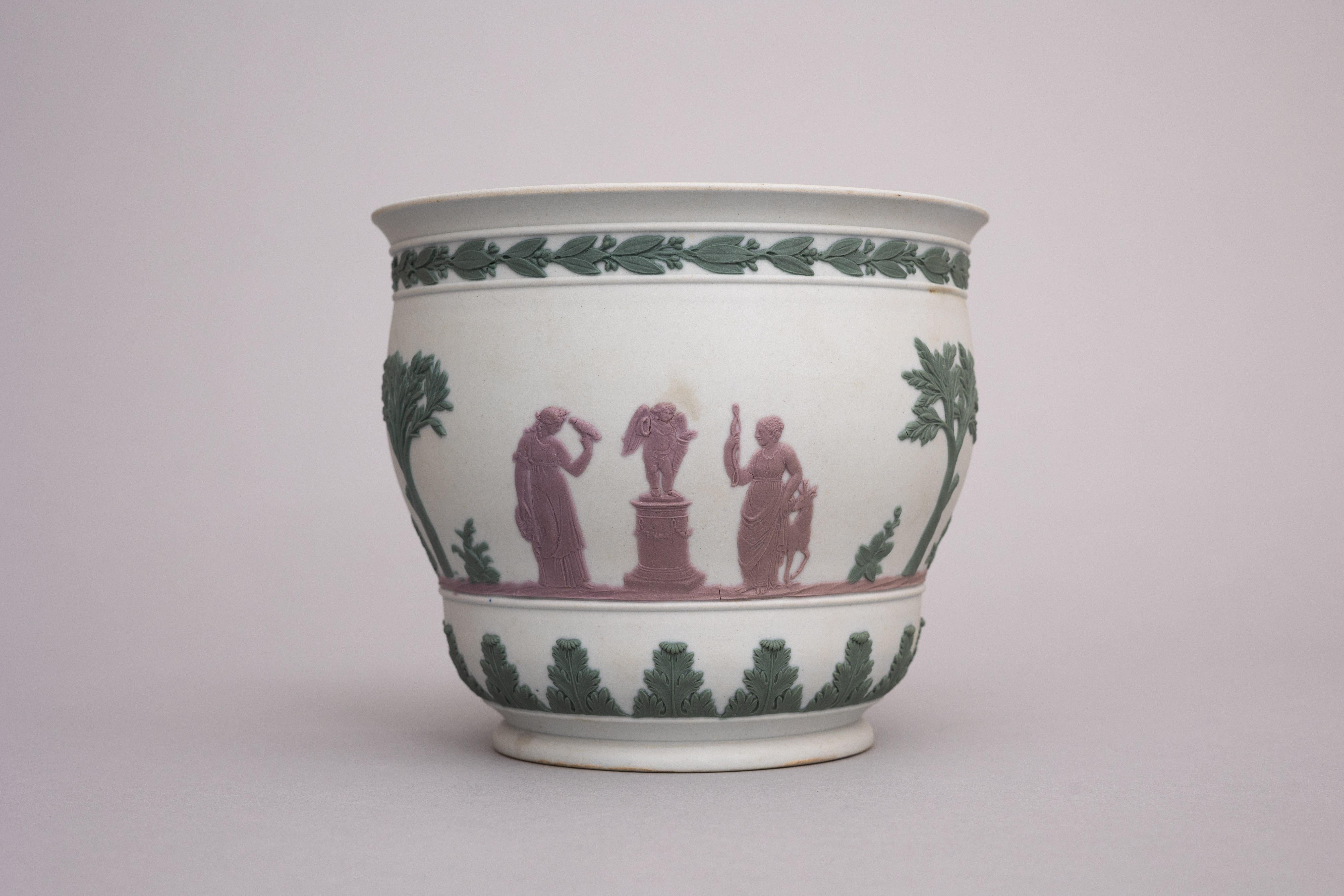 Neoclassical Early 19th Century Wedgwood Tricolor Jasperware Jardiniere For Sale