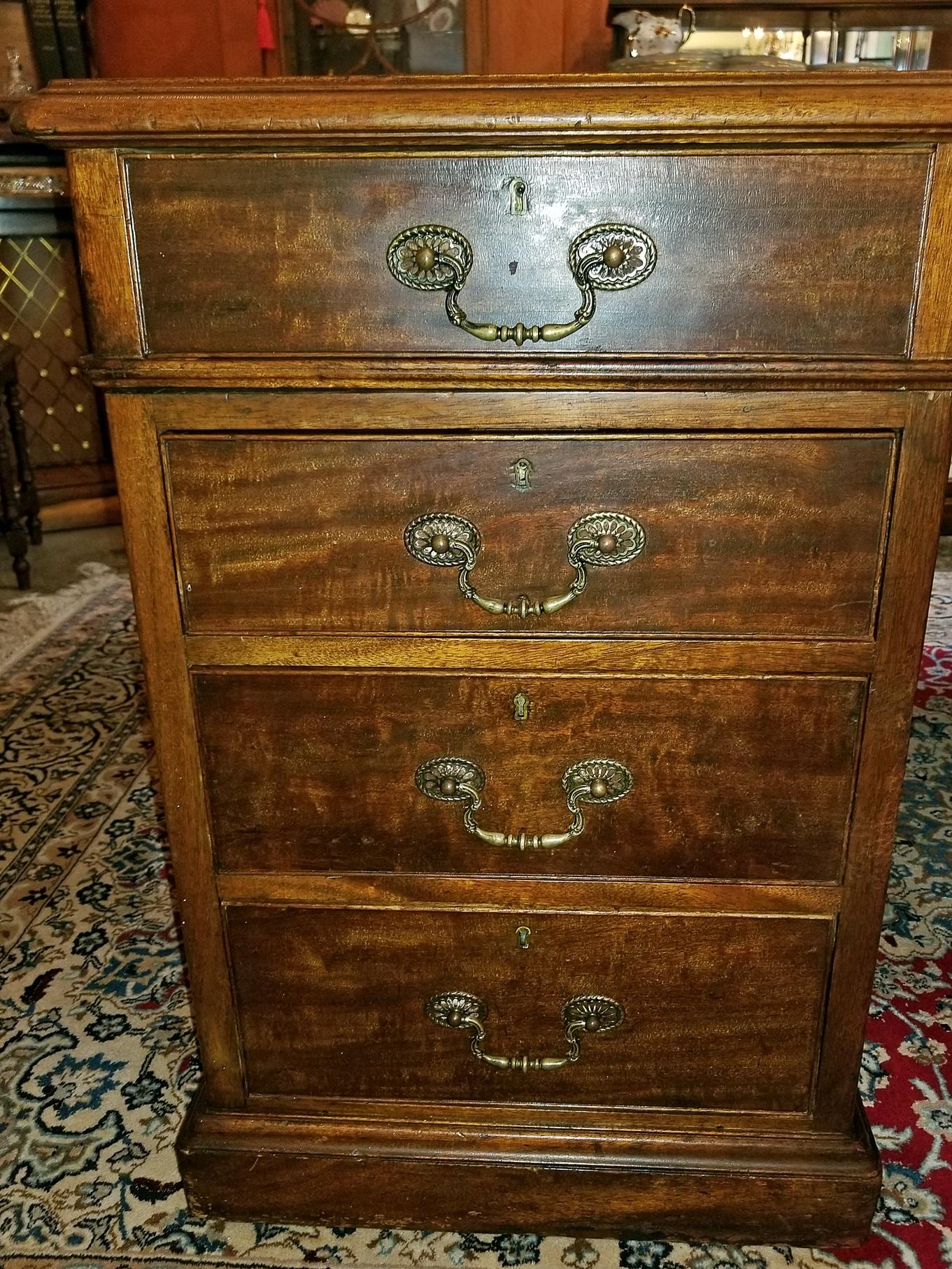 Early 19th Century William IV Mahogany Partners Desk 8