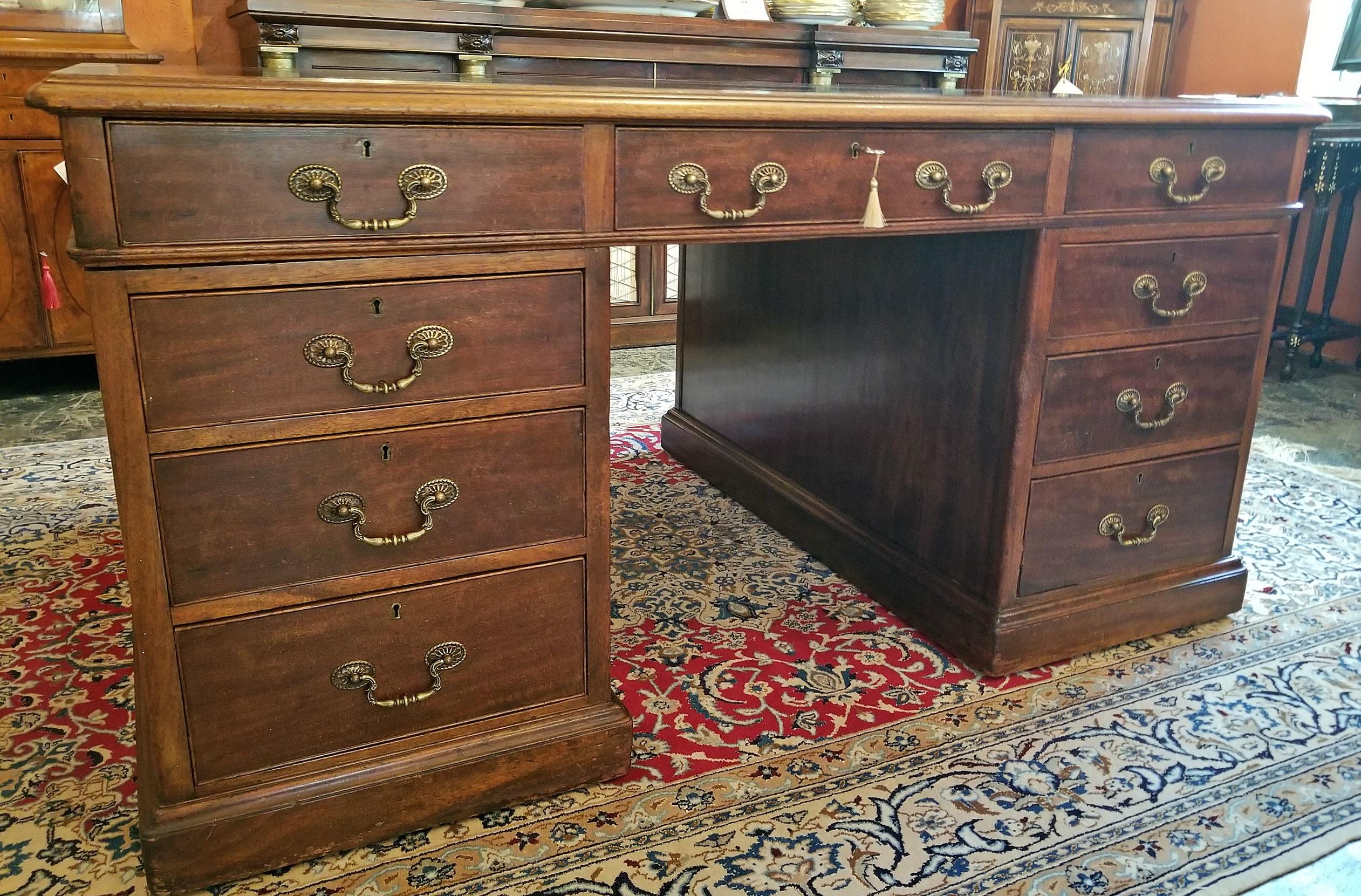 Early 19th Century William IV Mahogany Partners Desk 10