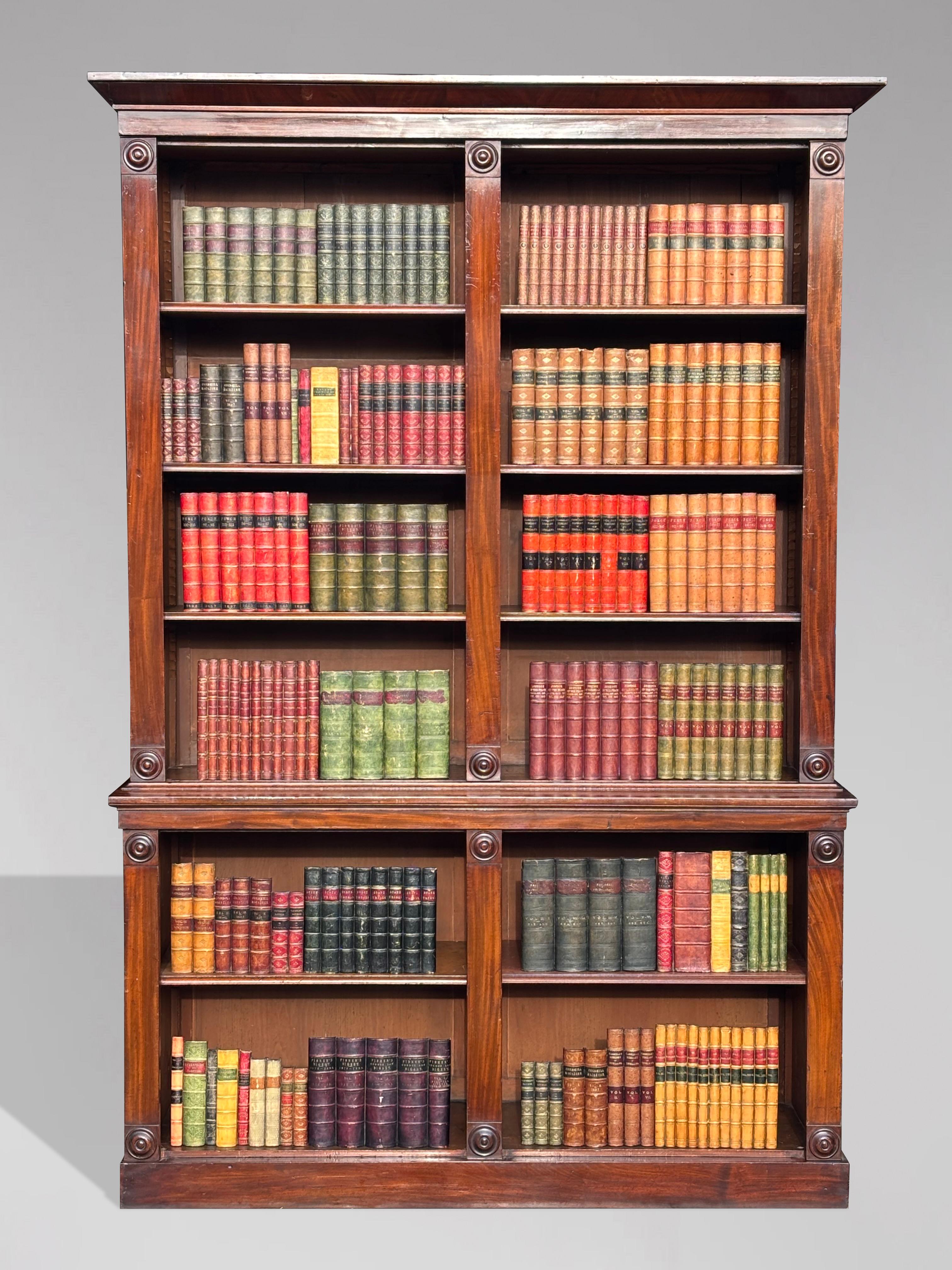 Hervorragende Qualität 19. Jahrhundert William IV Periode Mahagoni Offene Bibliothek Bücherregal

Eine frühe William IV massivem Mahagoni des 19. Jahrhunderts hohe offene Bibliothek Bücherregal, mit voll verstellbaren Regalen, um sowohl die oberen