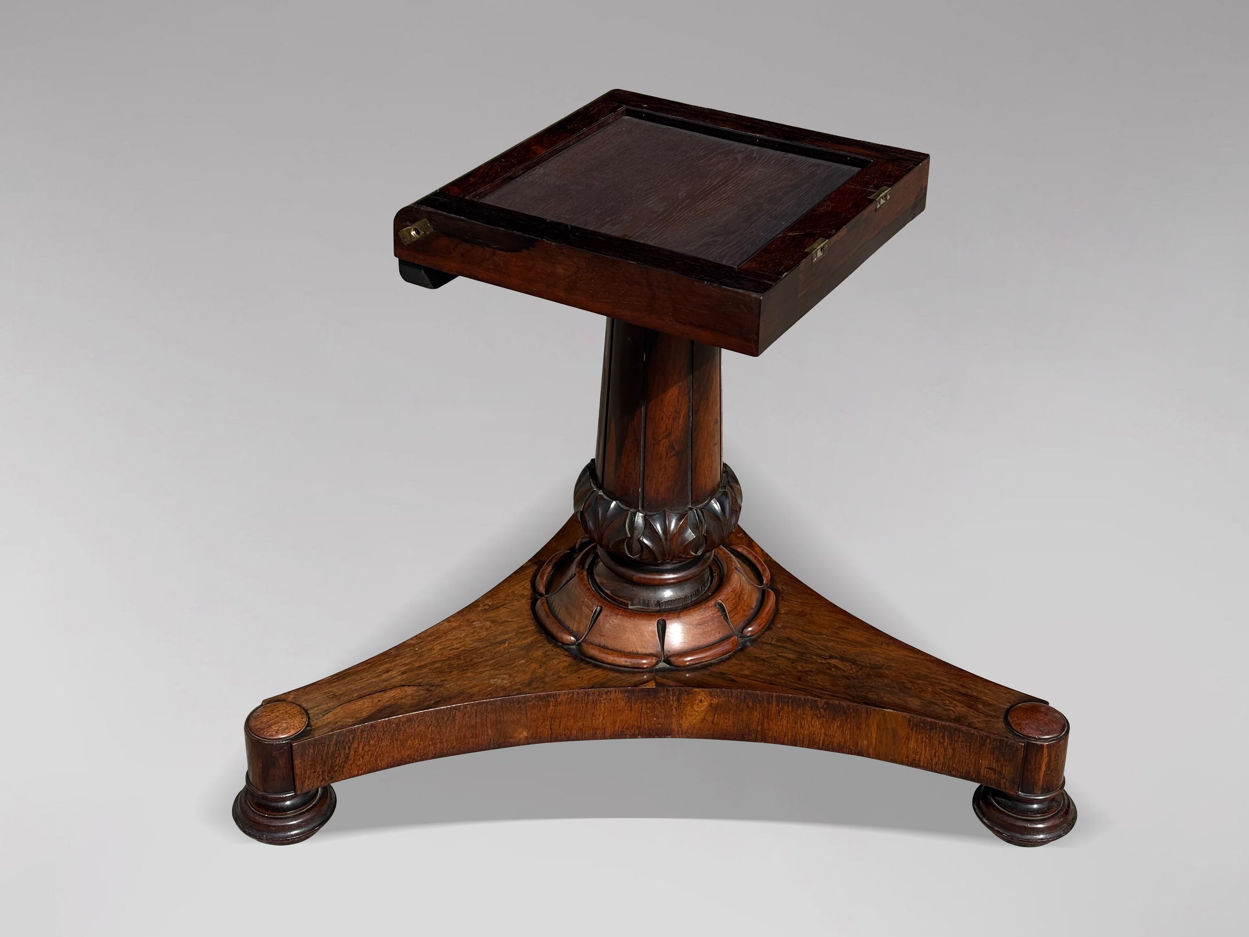Table de centre en palissandre du début du 19e siècle, époque William IV en vente 5