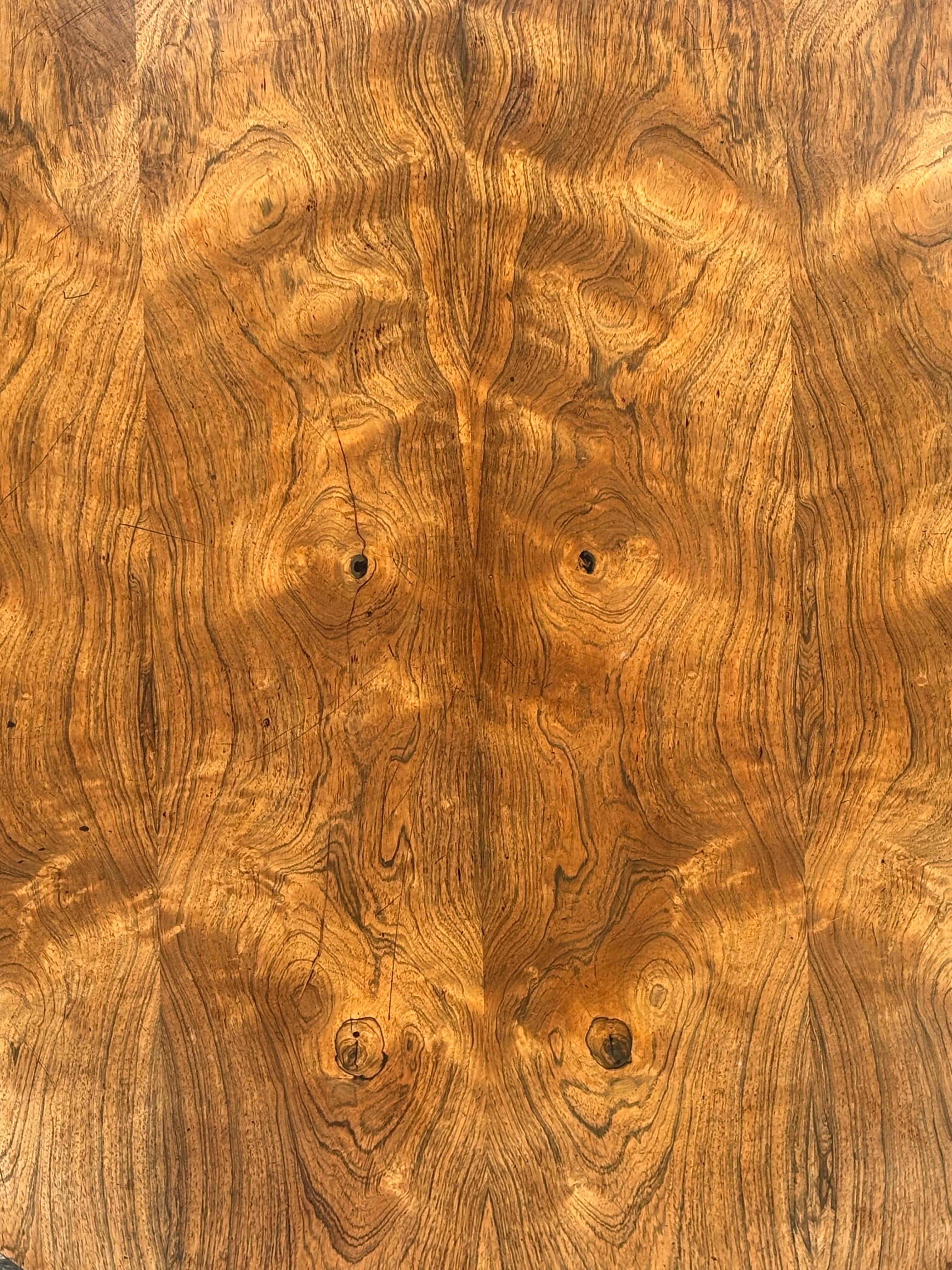 XIXe siècle Table de centre en palissandre du début du 19e siècle, époque William IV en vente
