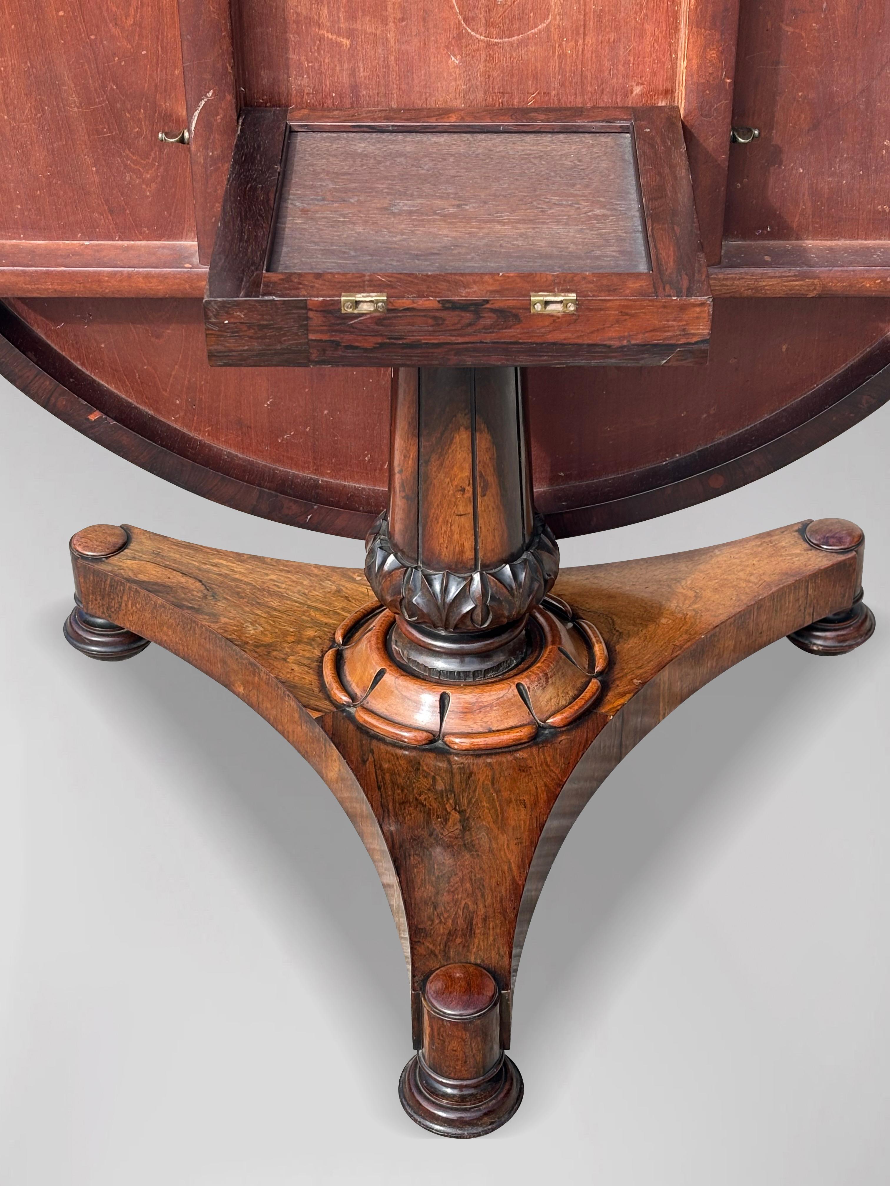 Table de centre en palissandre du début du 19e siècle, époque William IV en vente 1