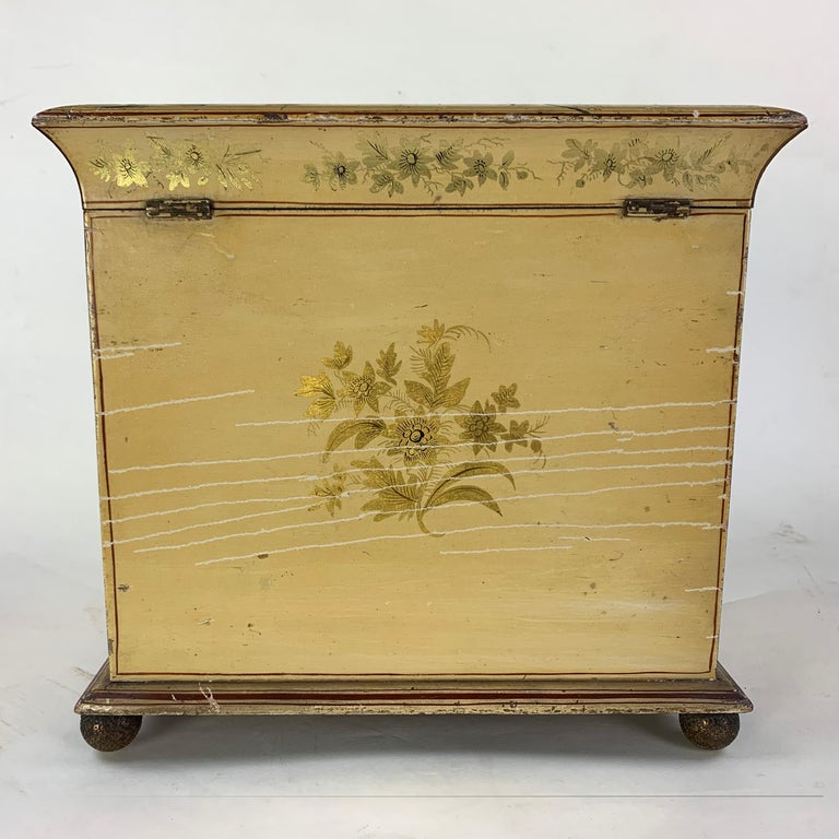 Early 19th Century Yellow Japanned Workbox For Sale at 1stDibs