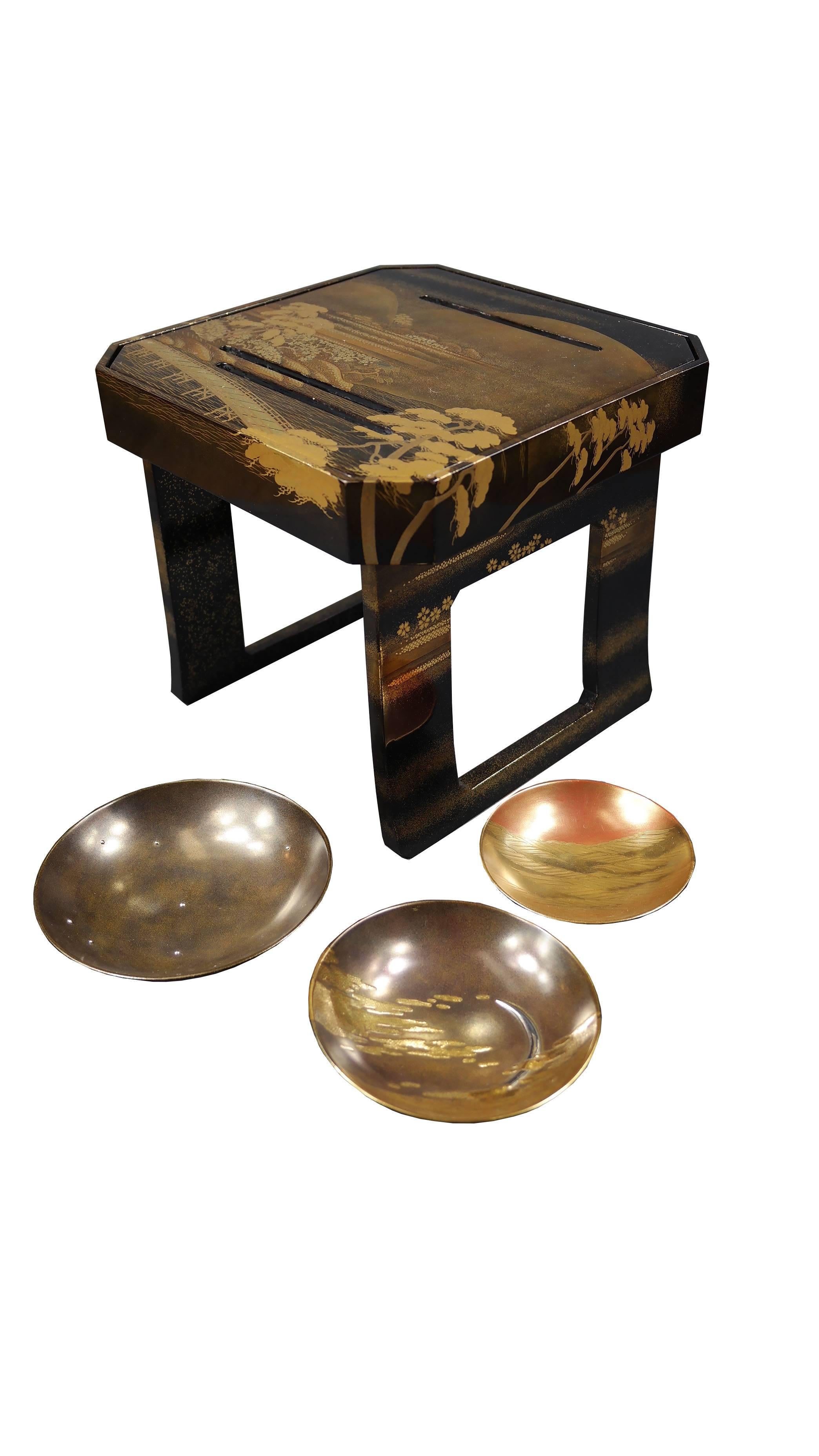 Early 19th Century, Pair of Sake Tables, Edo Period, Art of Japan In Good Condition For Sale In Central Hong-Kong, HK