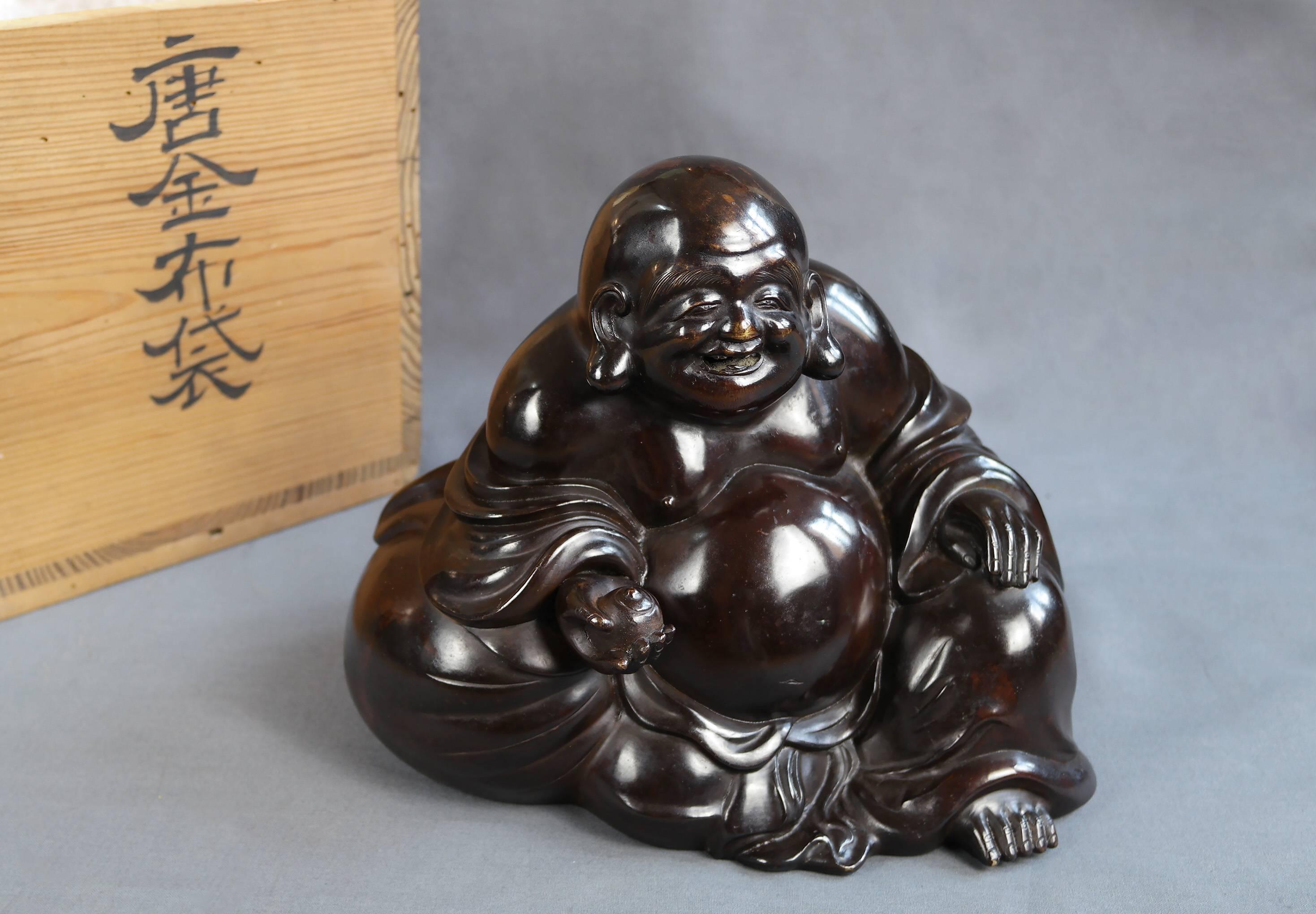 Early 19th Century, Hotei (Happy Buddha), Edo Period, Art of Japan In Good Condition For Sale In Central Hong-Kong, HK