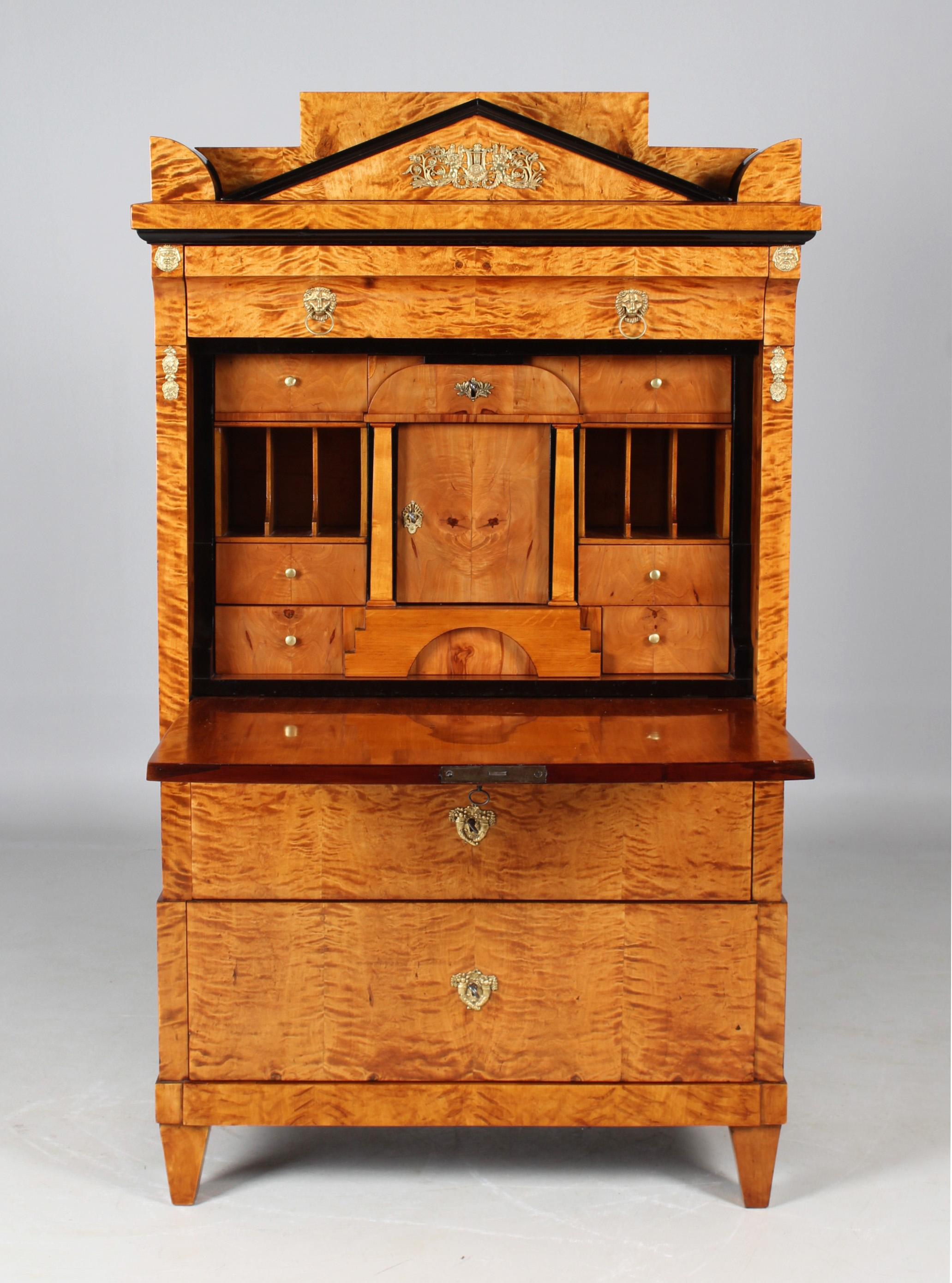 Early 19th Century Biedermeier Empire Secretary, Germany, Prussia, C. 1815 In Excellent Condition For Sale In Greven, DE