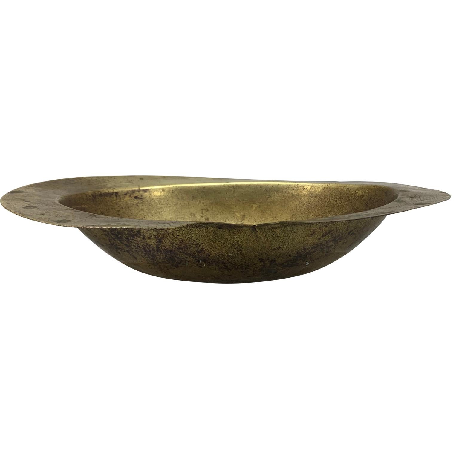 Early 19th European Brass Bowl In Good Condition For Sale In Haddonfield, NJ