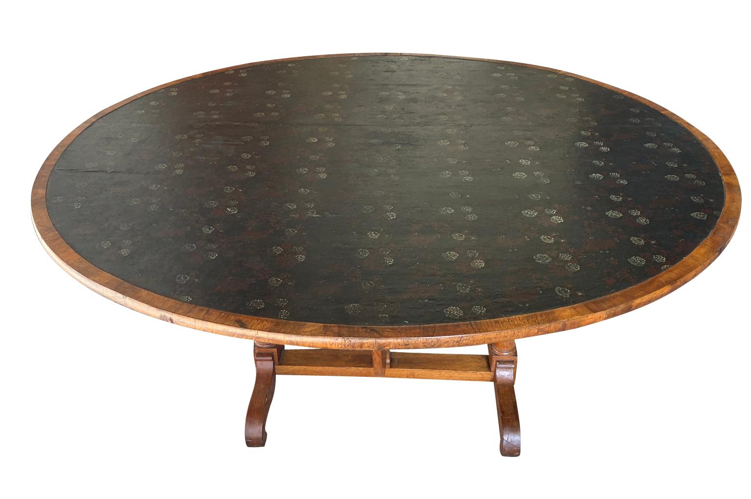 Early 19th French Century Oval Wine Tasting Table In Good Condition In Atlanta, GA