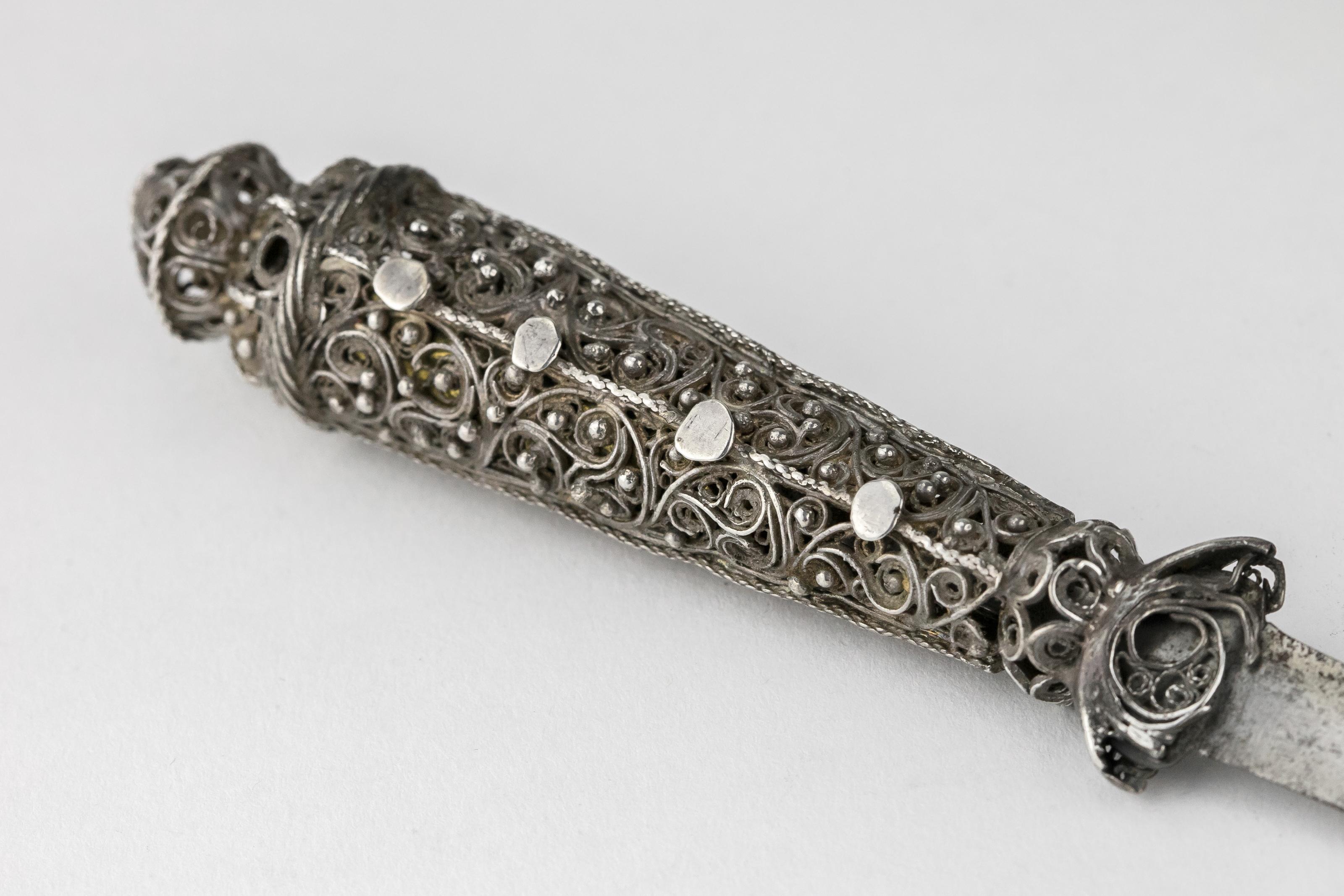 Early 19th Century Galician Judaic Silver Circumcision Knife In Fair Condition In New York, NY