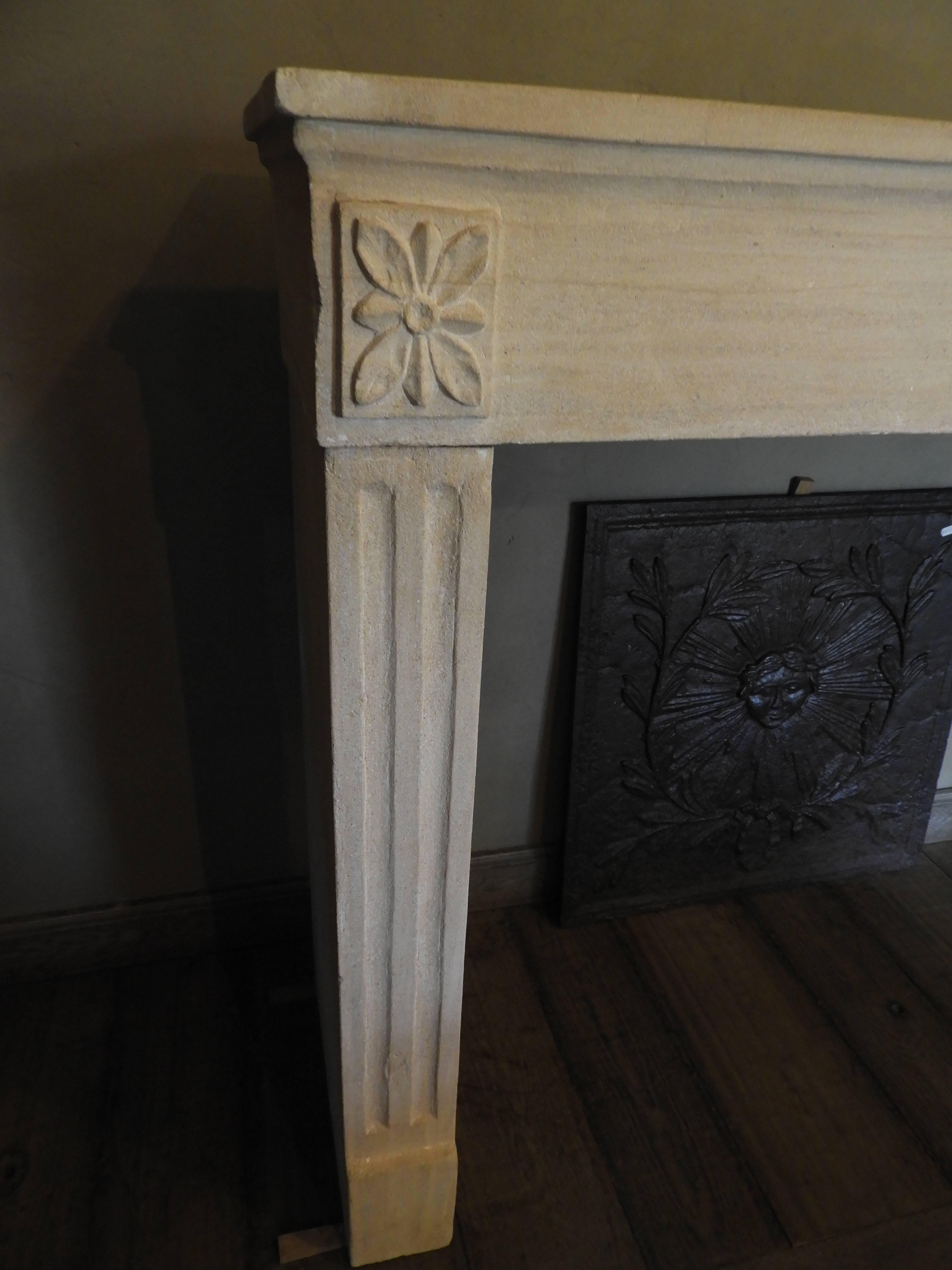 Hand-Carved Early 19th-Late 18th Century Louis XV Fireplace in French Limestone 