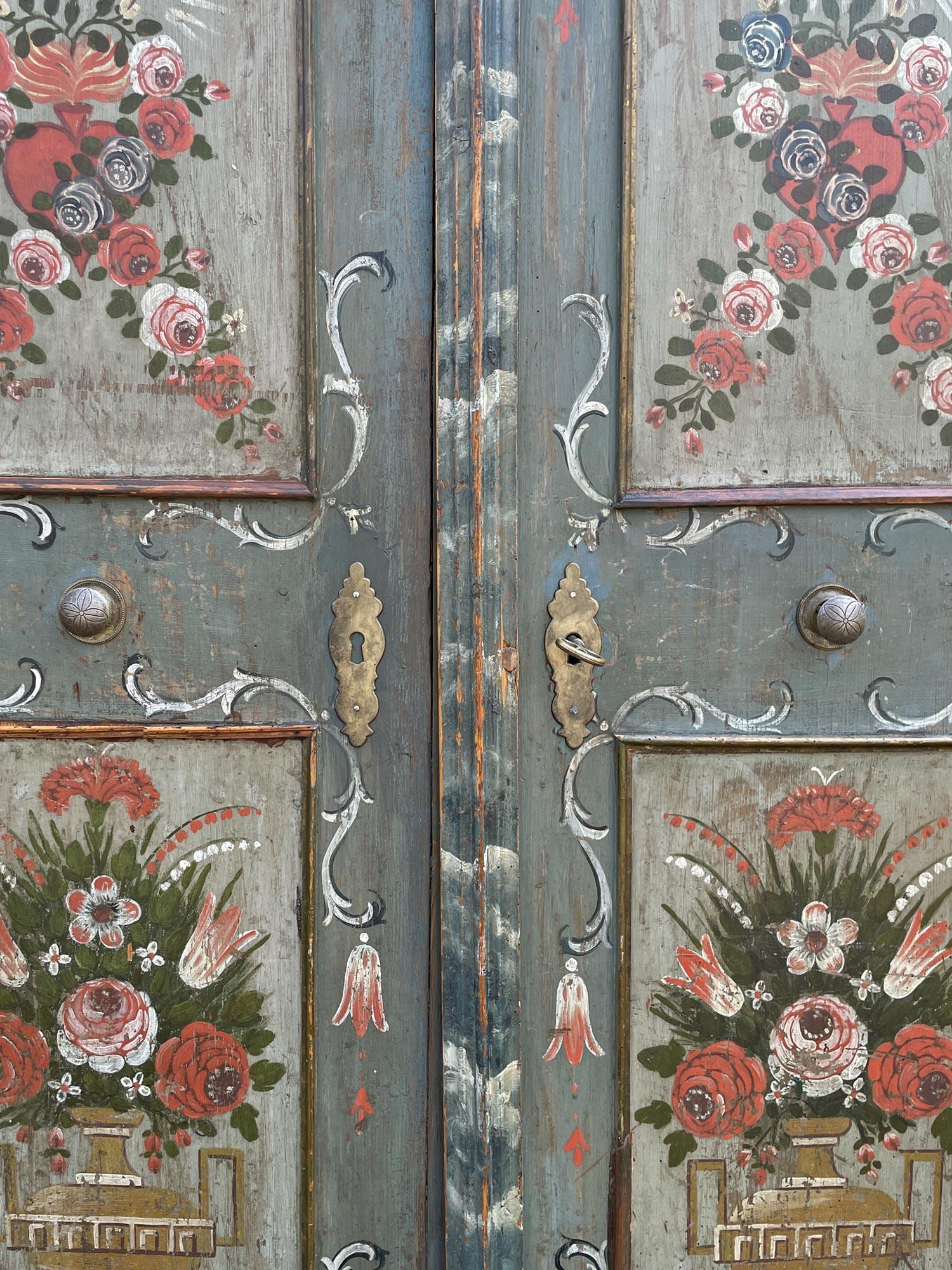 Early 19th Light Blue Floral Painted Cabinet For Sale 6