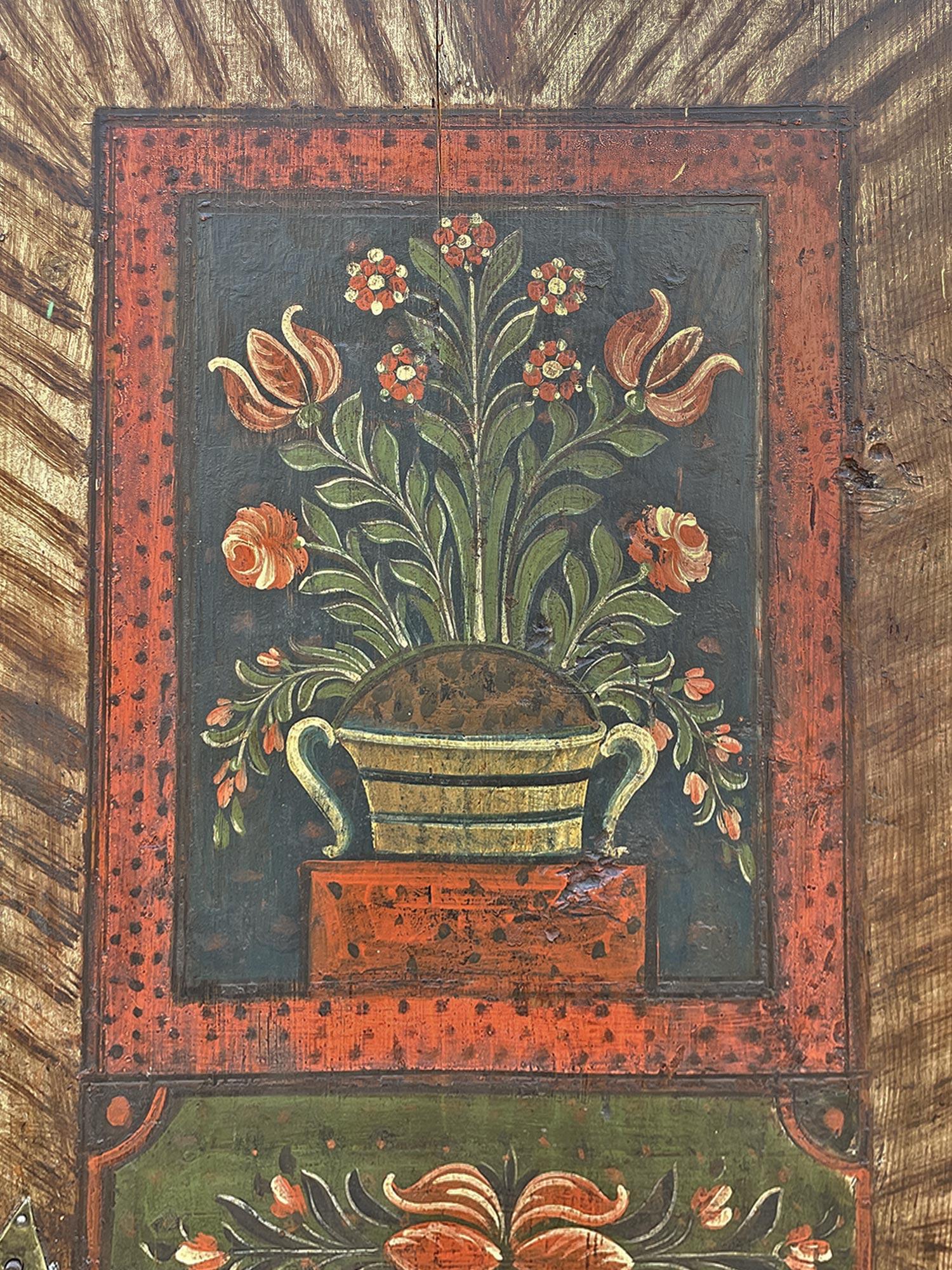 Early 19th Tyrolean Floral Painted Cabinet In Good Condition In Vo', Veneto