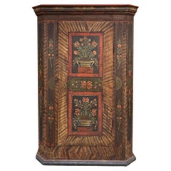 Cabinet peint à décor floral tyrolien du début du 19e siècle