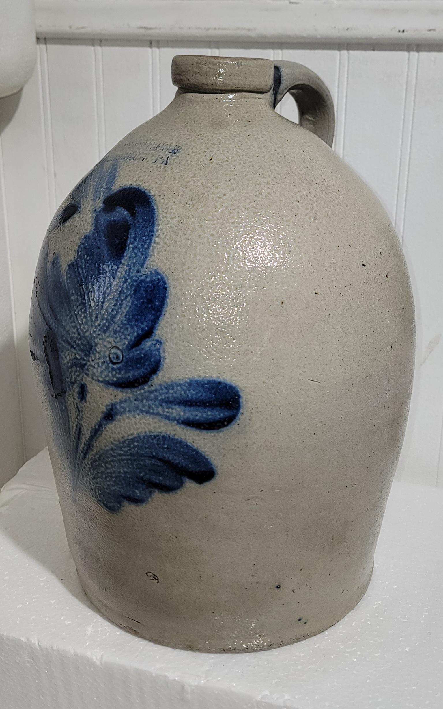 Artisanat Cruche de Pennsylvanie en grès décorée du début du 19e siècle en vente