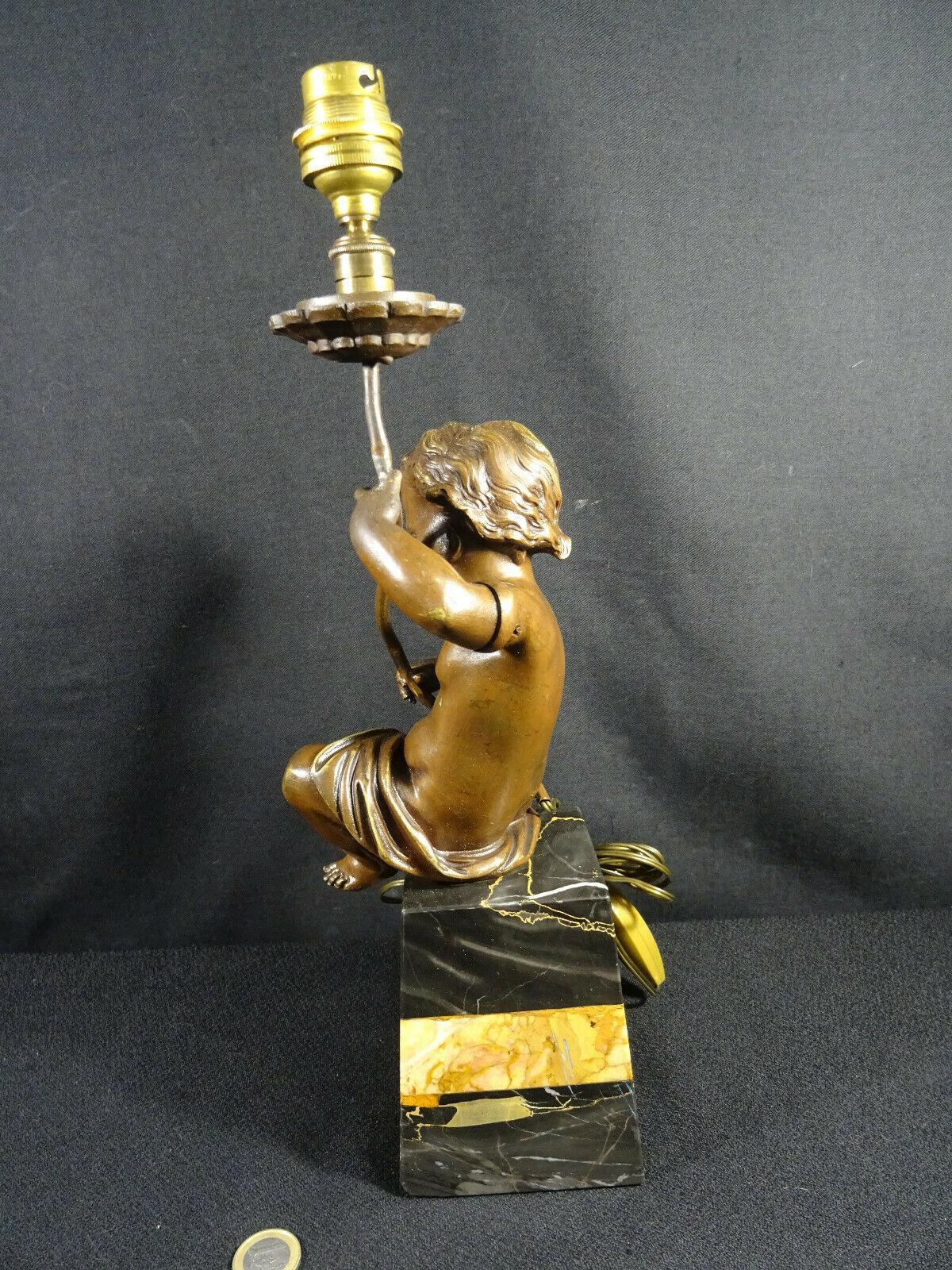 Milieu du XIXe siècle Lampe de table Louis XV en bronze ancien du début du 19ème siècle - Ultra Haute Qualité en vente