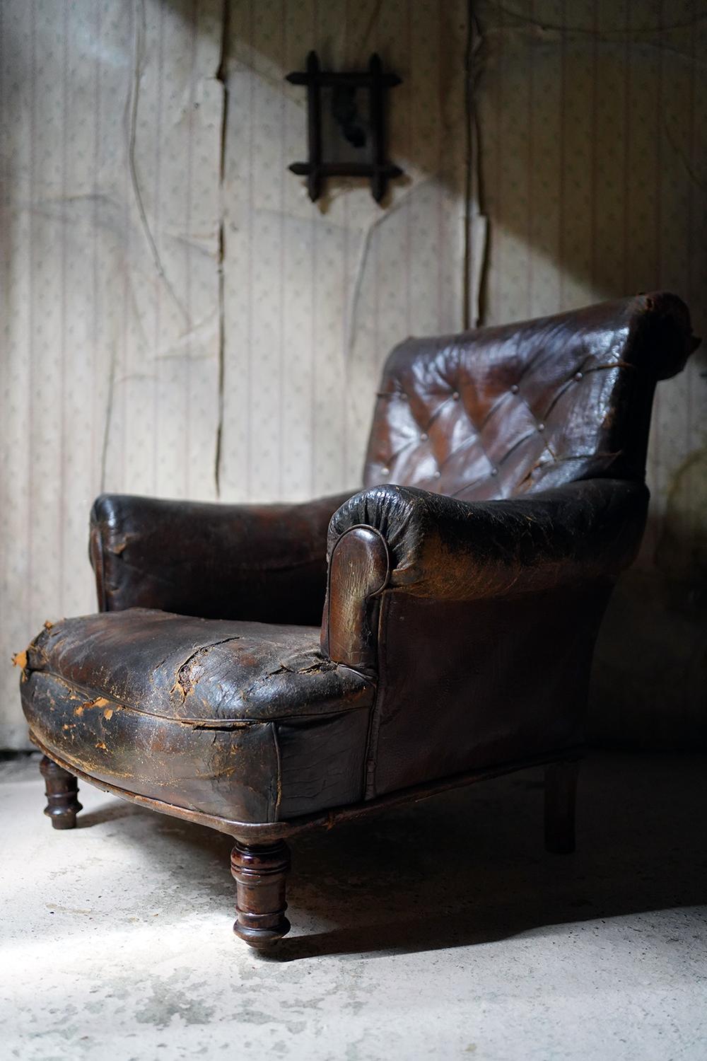 Early 19thC French Crocodile Leather Armchair, c.1830 For Sale 4