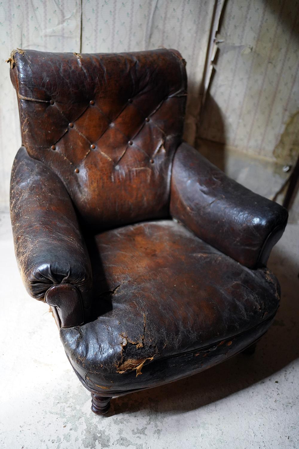 Early 19thC French Crocodile Leather Armchair, c.1830 For Sale 8