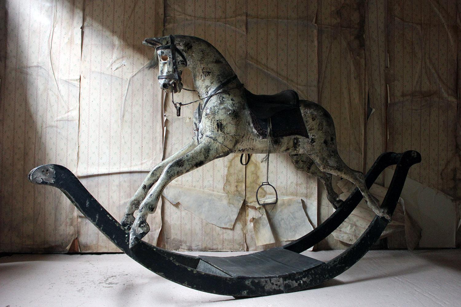 Gesso Early 19th Century Large Dappled Grey Bow Rocking Horse, circa 1820-1830