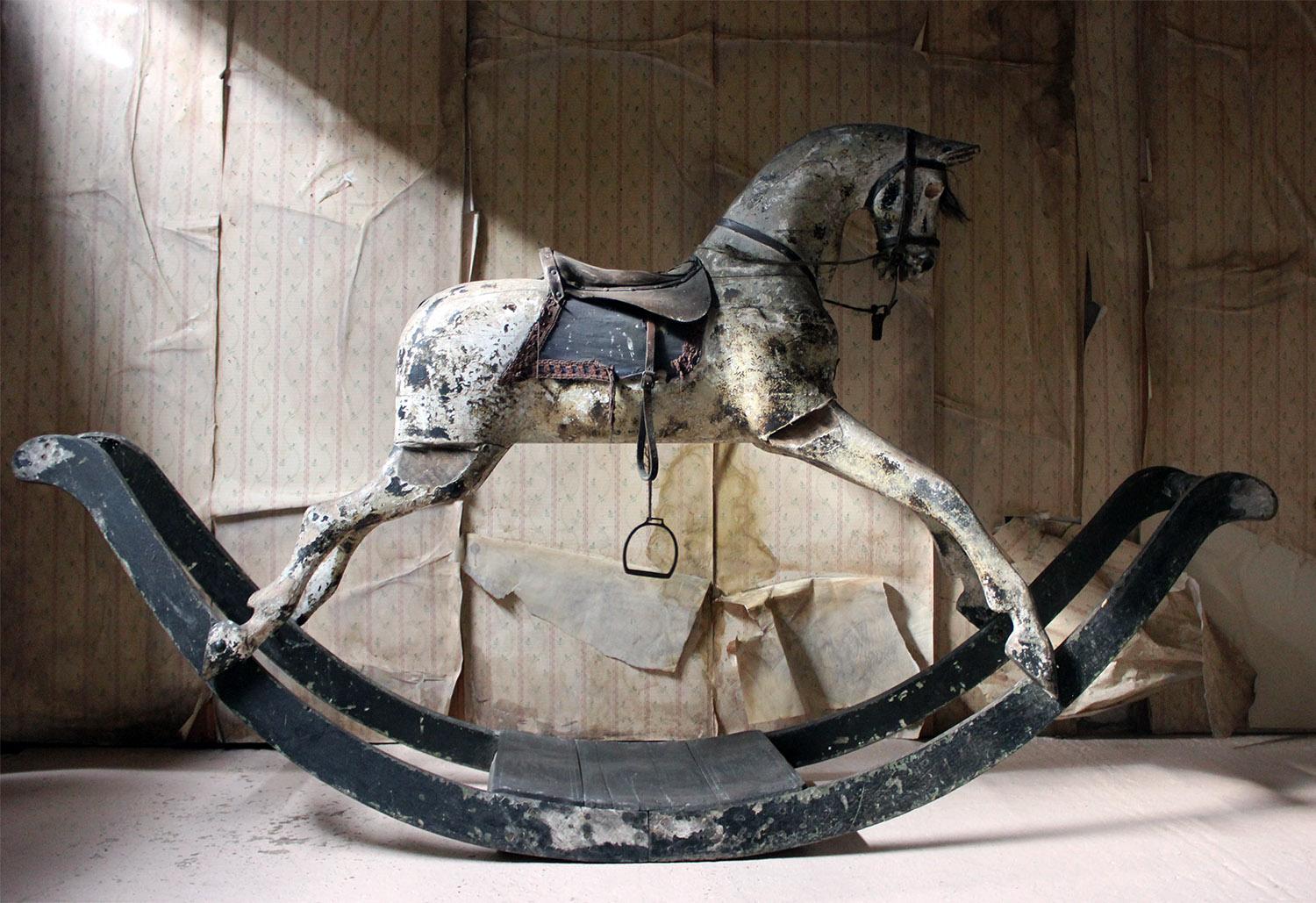 Early 19th Century Large Dappled Grey Bow Rocking Horse, circa 1820-1830 7
