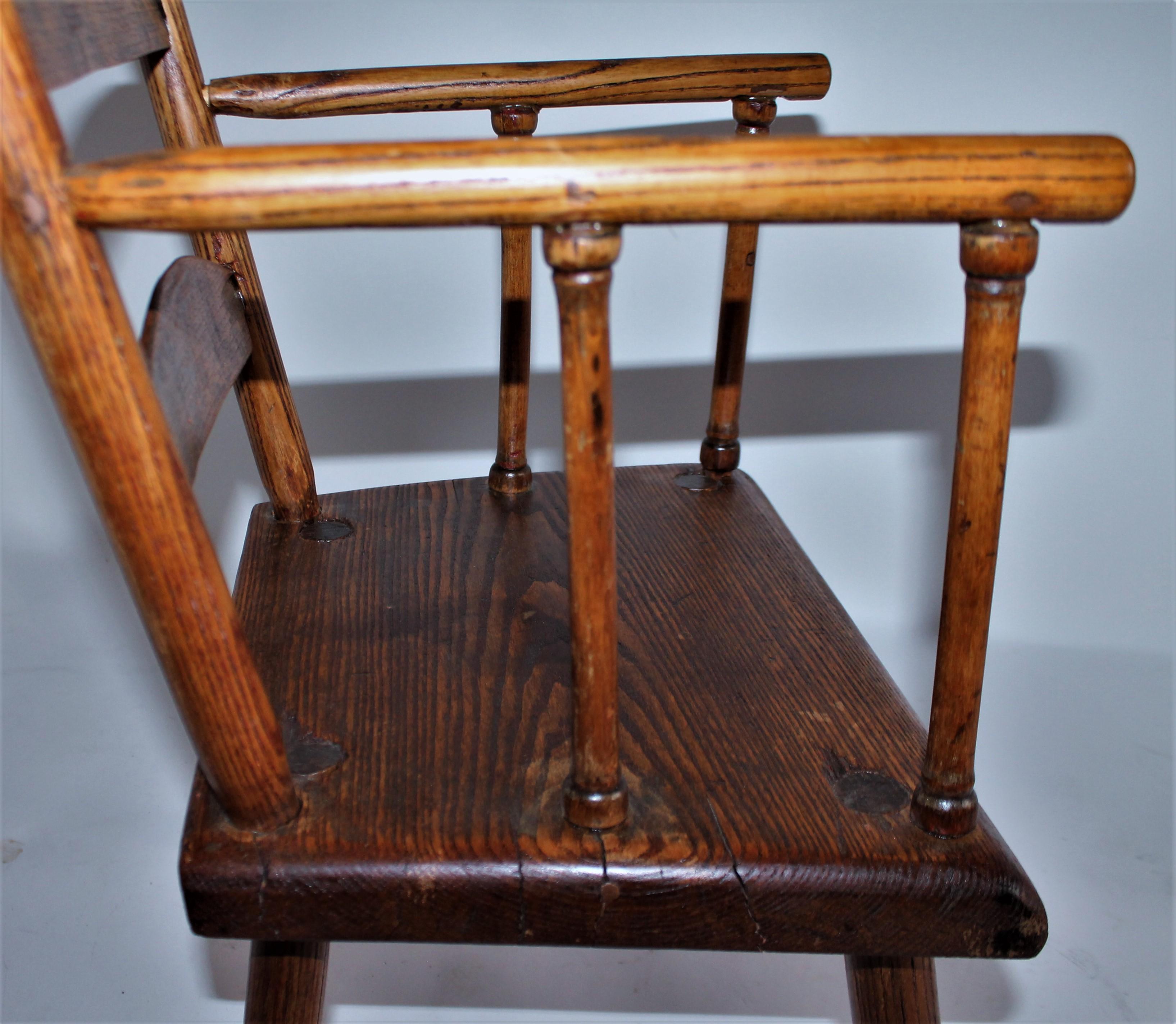 American Early 19th Century New England Child's Chair For Sale