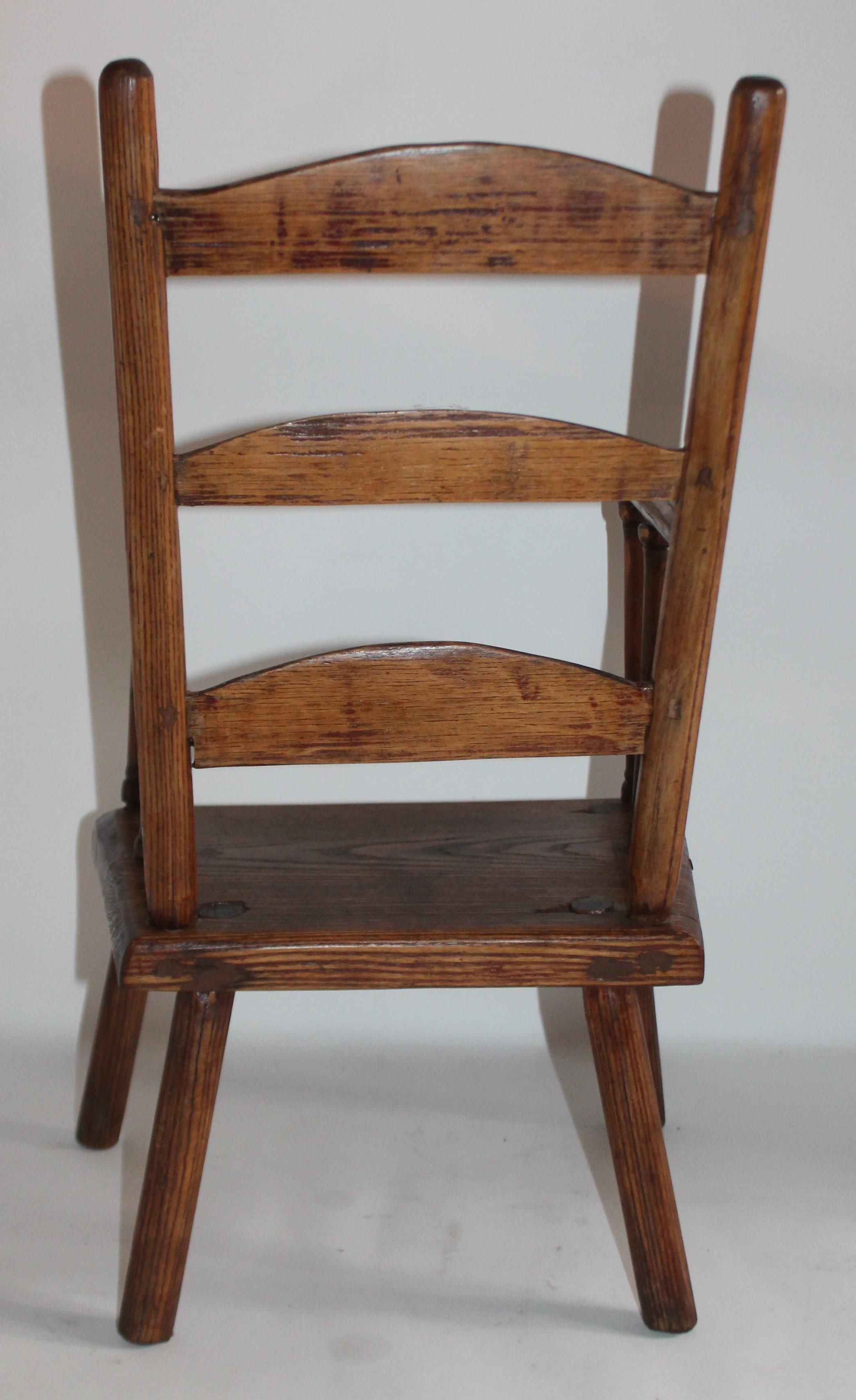 Hand-Crafted Early 19th Century New England Child's Chair For Sale