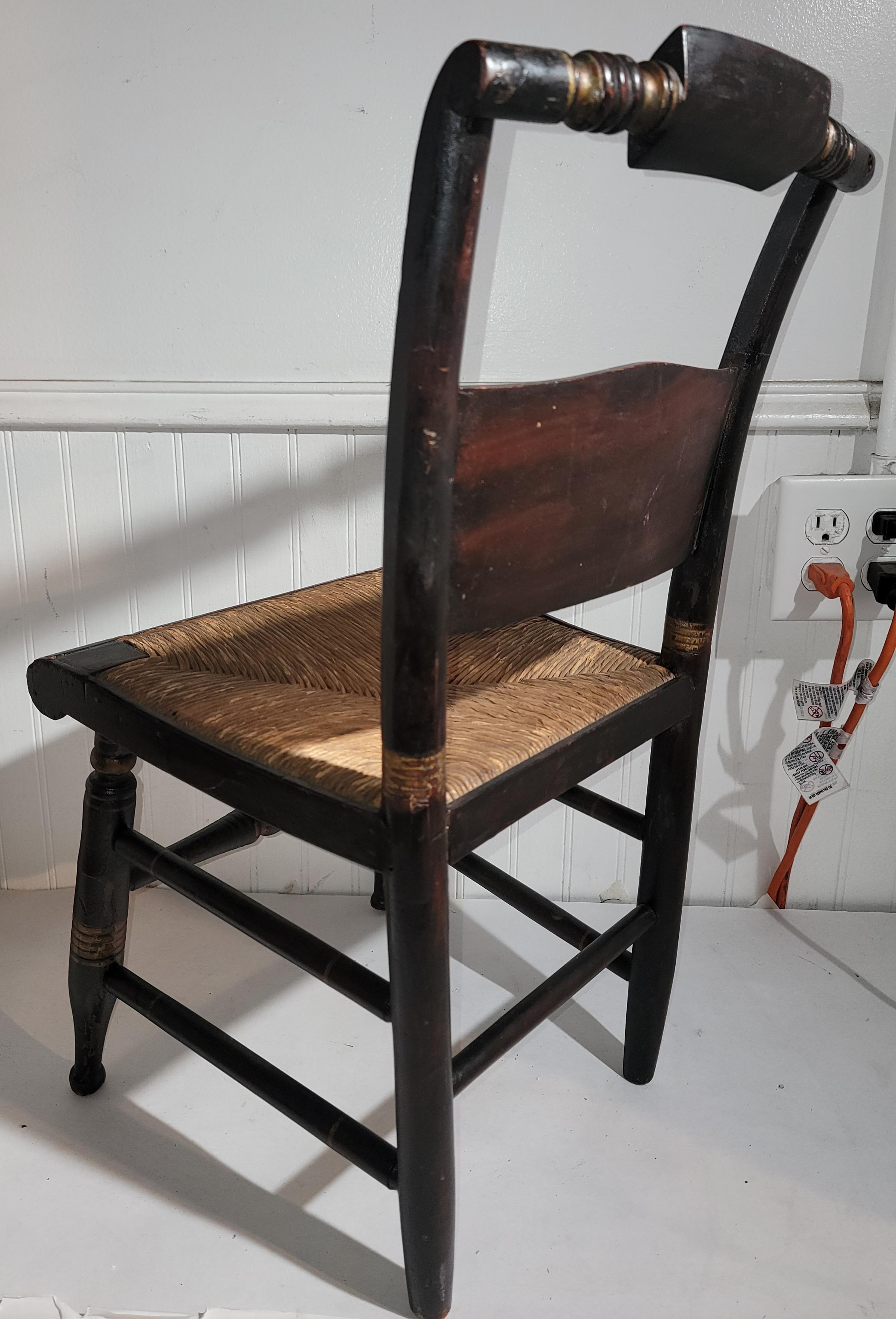 Early 19Thc Original Stenciled Hitchcock Child's Chair In Good Condition For Sale In Los Angeles, CA