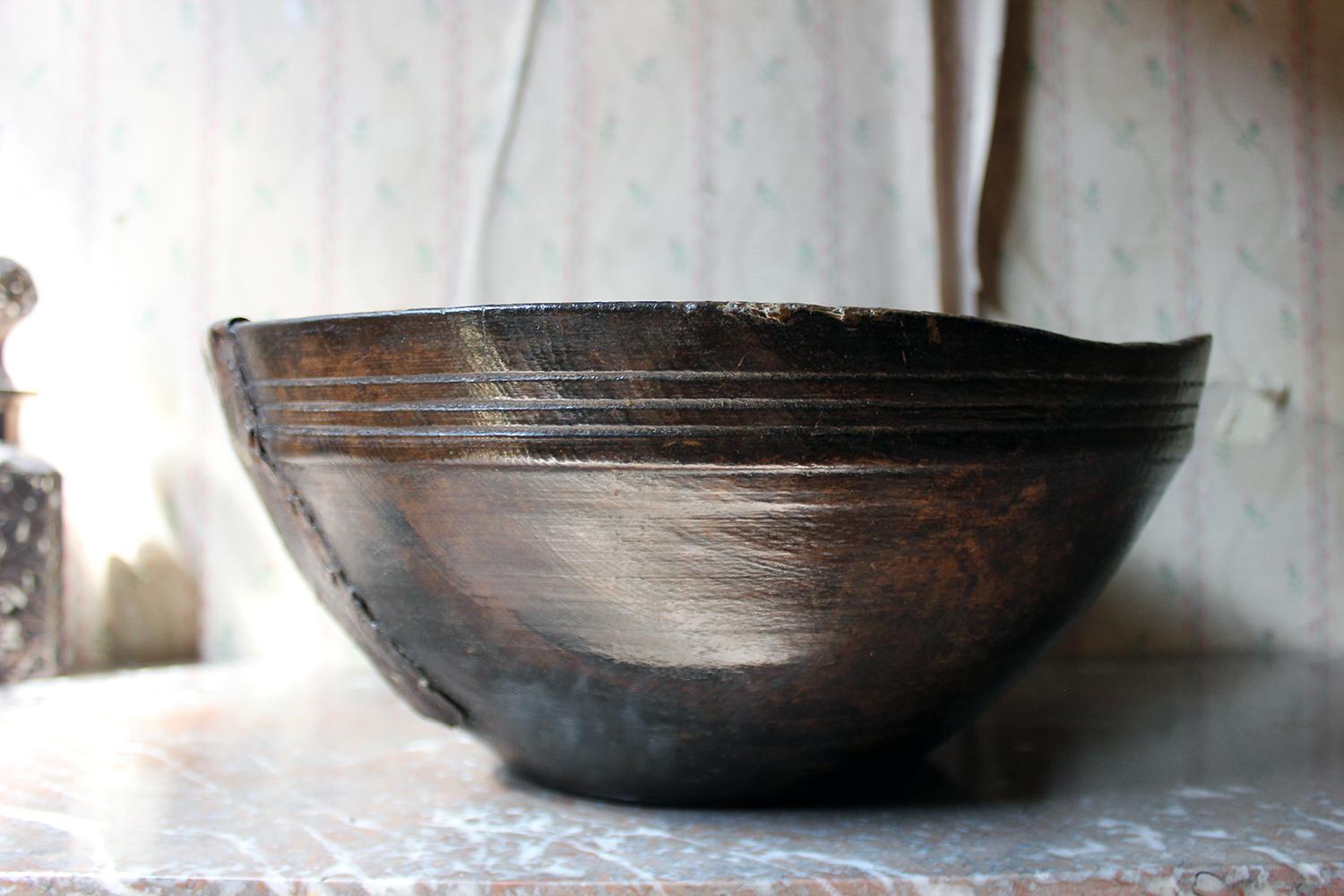 Early 19th Century Repaired Beechwood Bowl, circa 1830-1840 5