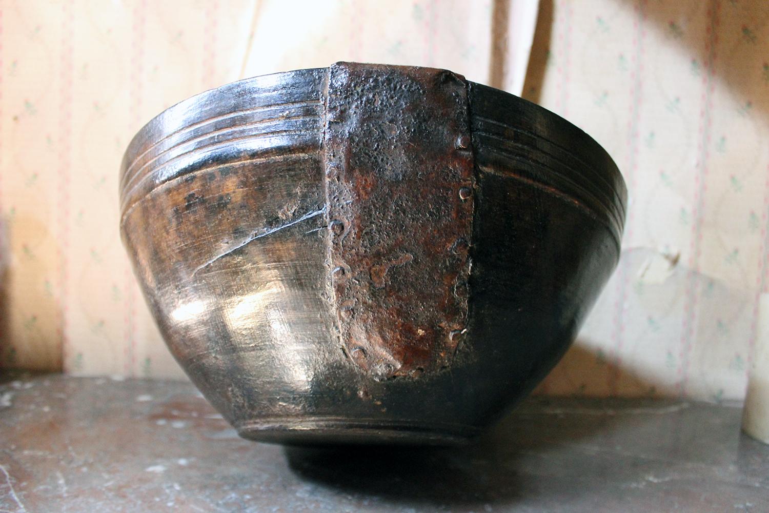 Early 19th Century Repaired Beechwood Bowl, circa 1830-1840 3