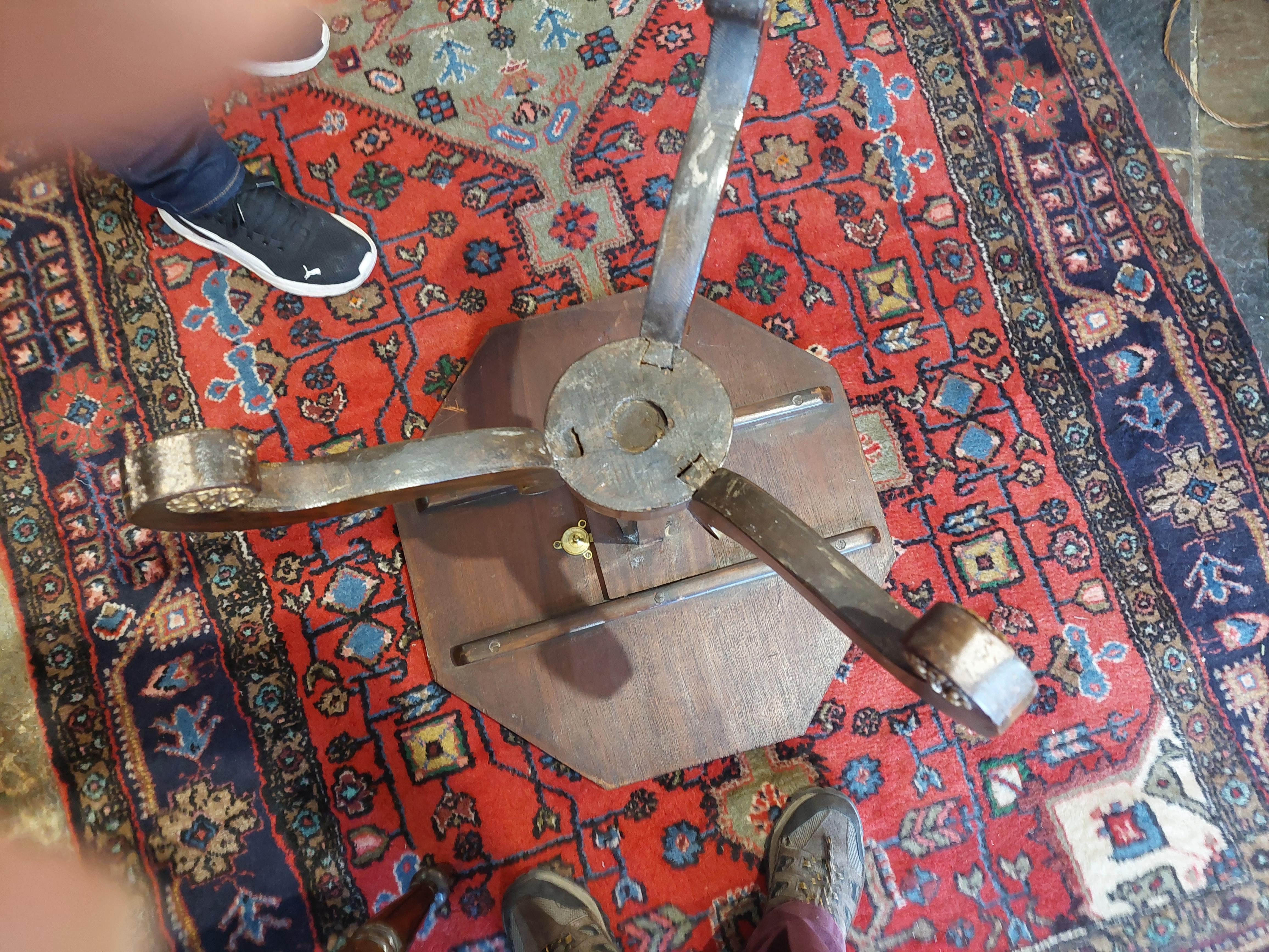 Early 19thC Rosewood Octagonal Tilt-Top Table 4